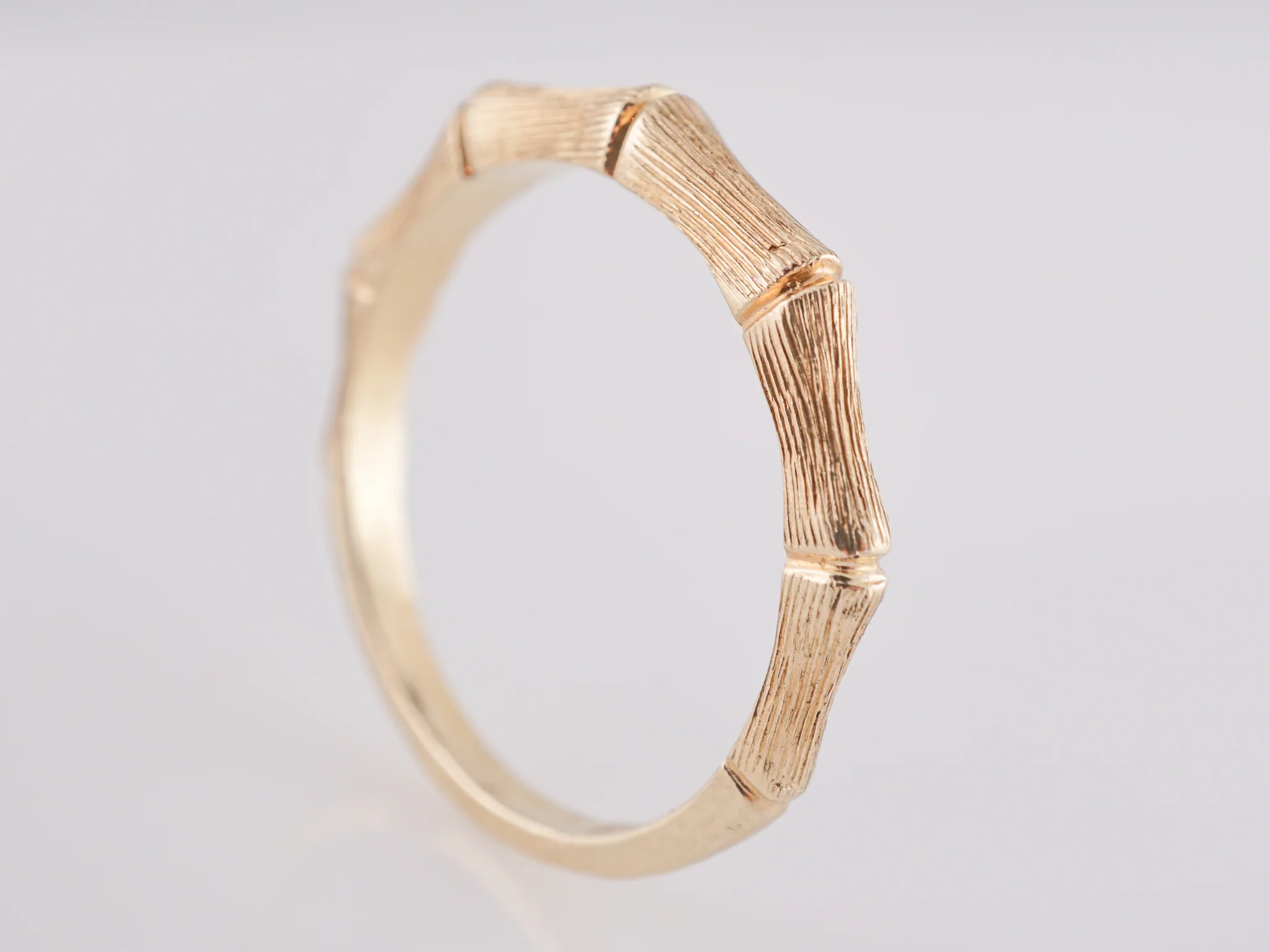 Modern Bamboo Style Wedding Band in 14k Yellow Gold - Image 5