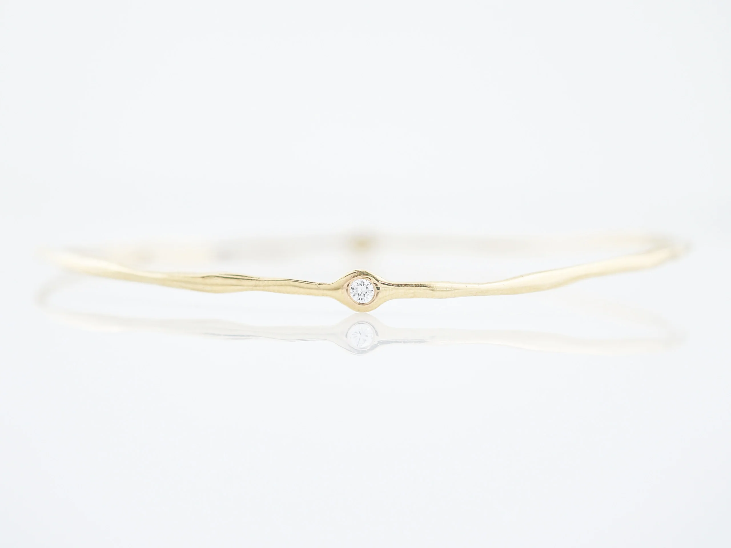 Modern Bracelet .10 Round Brilliant Cut Diamonds in 18k Yellow Gold - Image 2