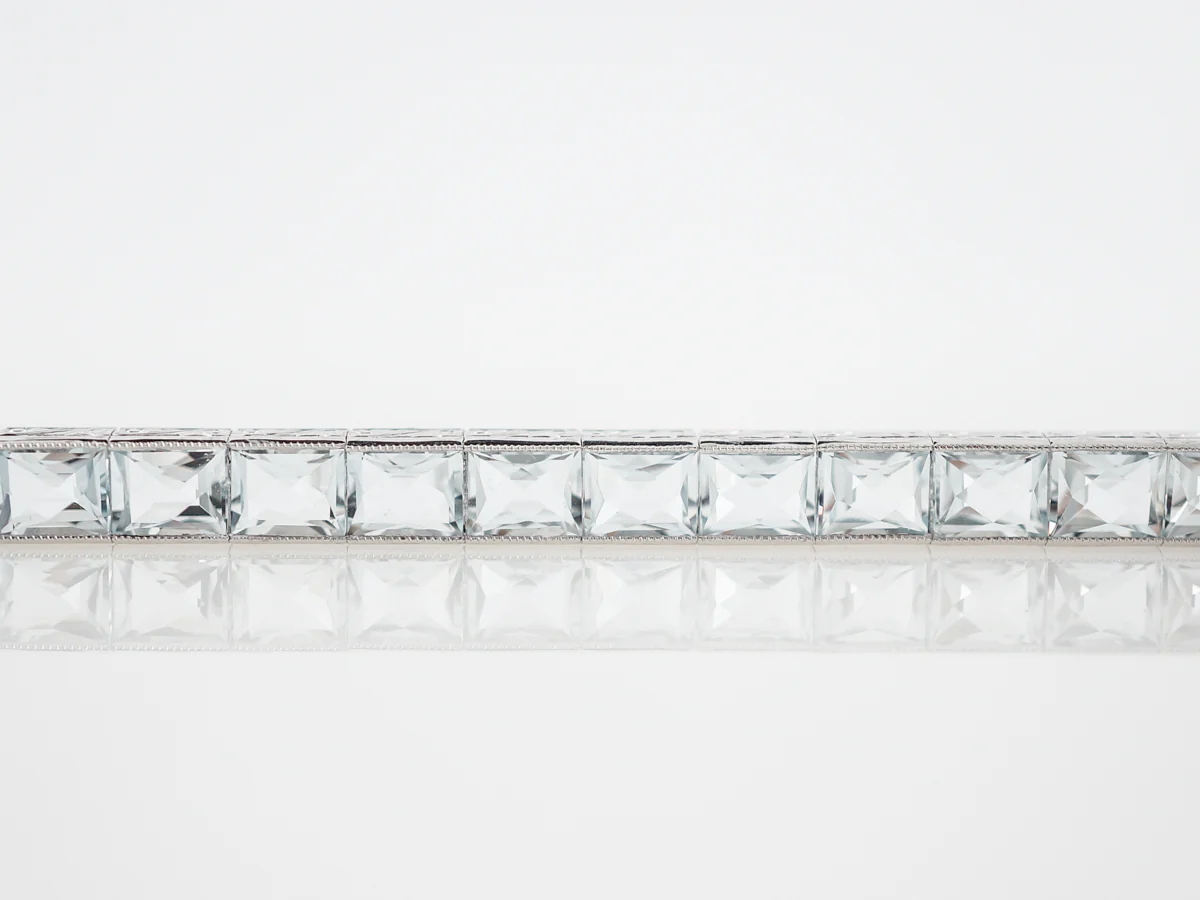 Modern Bracelet 11.27 French Cut Aquamarine in Platinum - Image 3