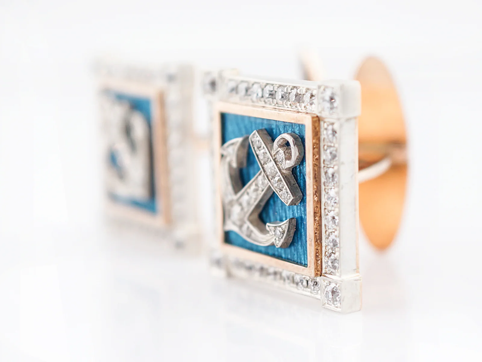 Modern Cufflinks 1.50 Old European Cut Diamonds in 18k Yellow Gold - Image 3