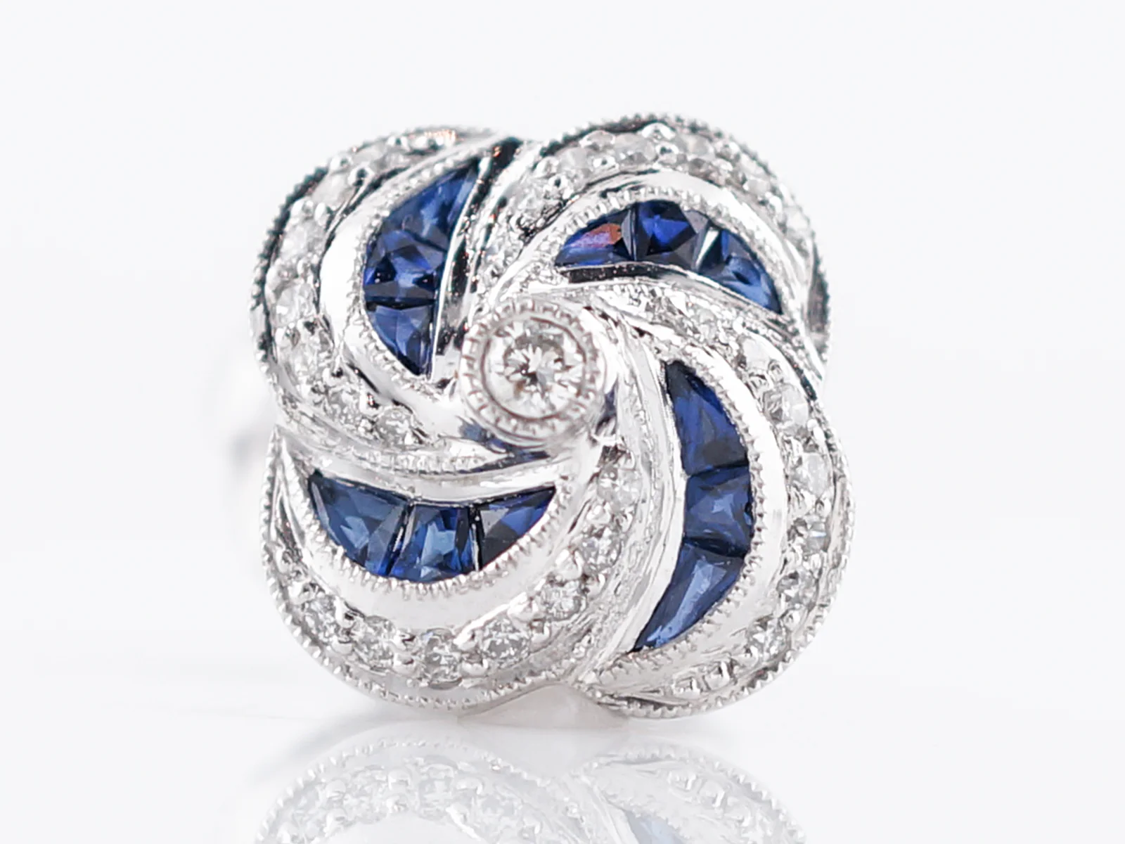 Modern Cufflinks 2.19 Sapphire & Diamonds in Platinum - Image 4