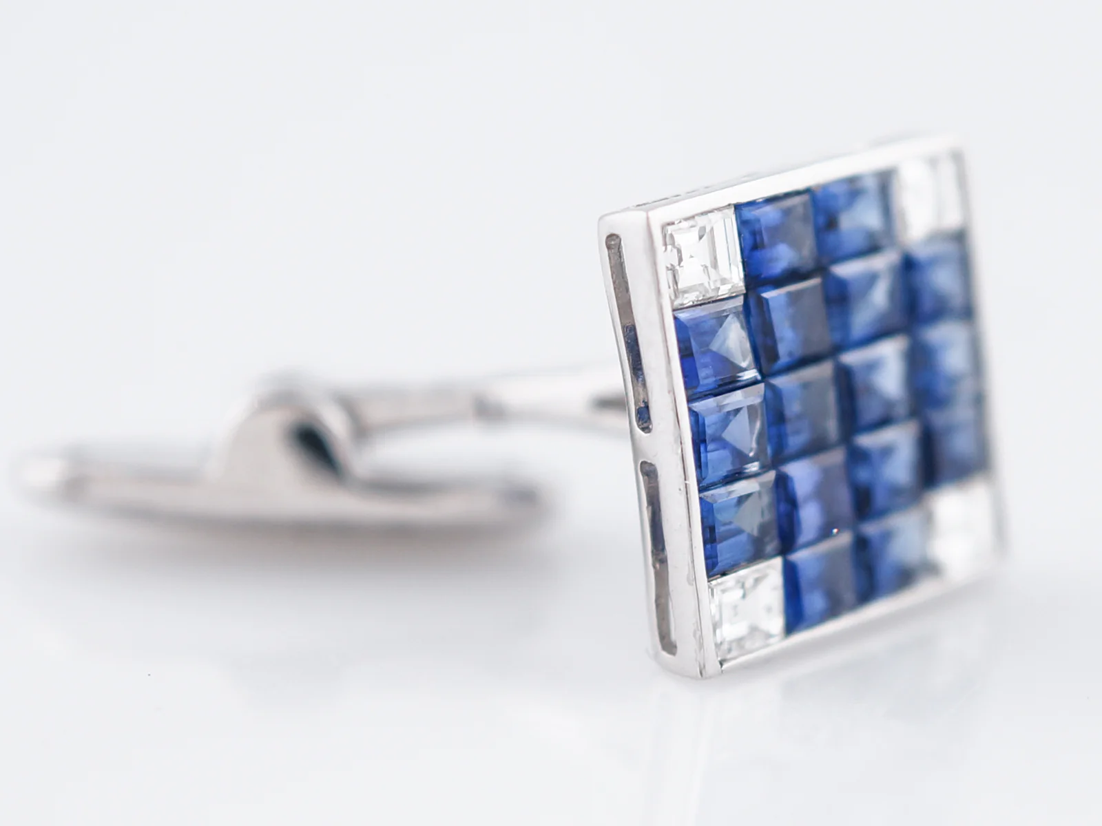 Modern Cufflinks 3.20 Sapphire & Diamonds in Platinum - Image 5