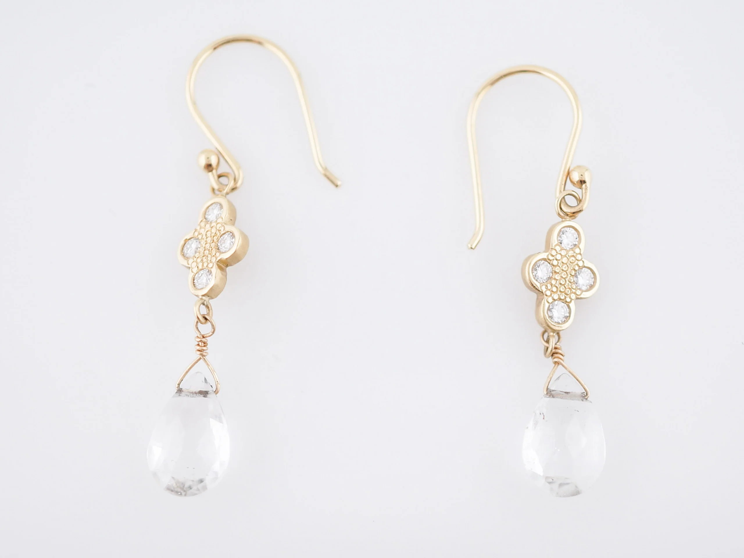 Modern Earrings 2.40 Briolette Diamonds in 18K Yellow Gold - Image 2