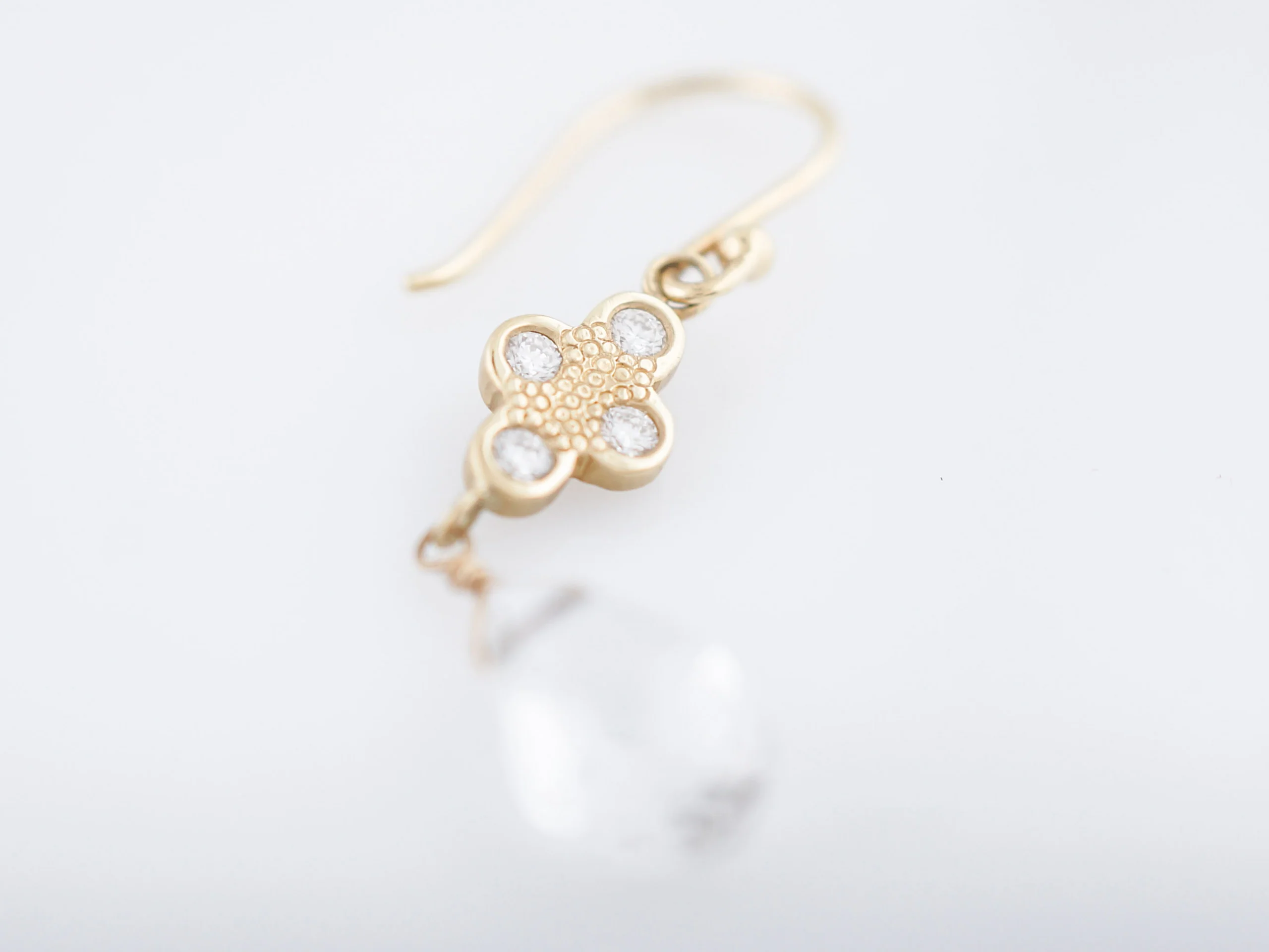 Modern Earrings 2.40 Briolette Diamonds in 18K Yellow Gold - Image 5