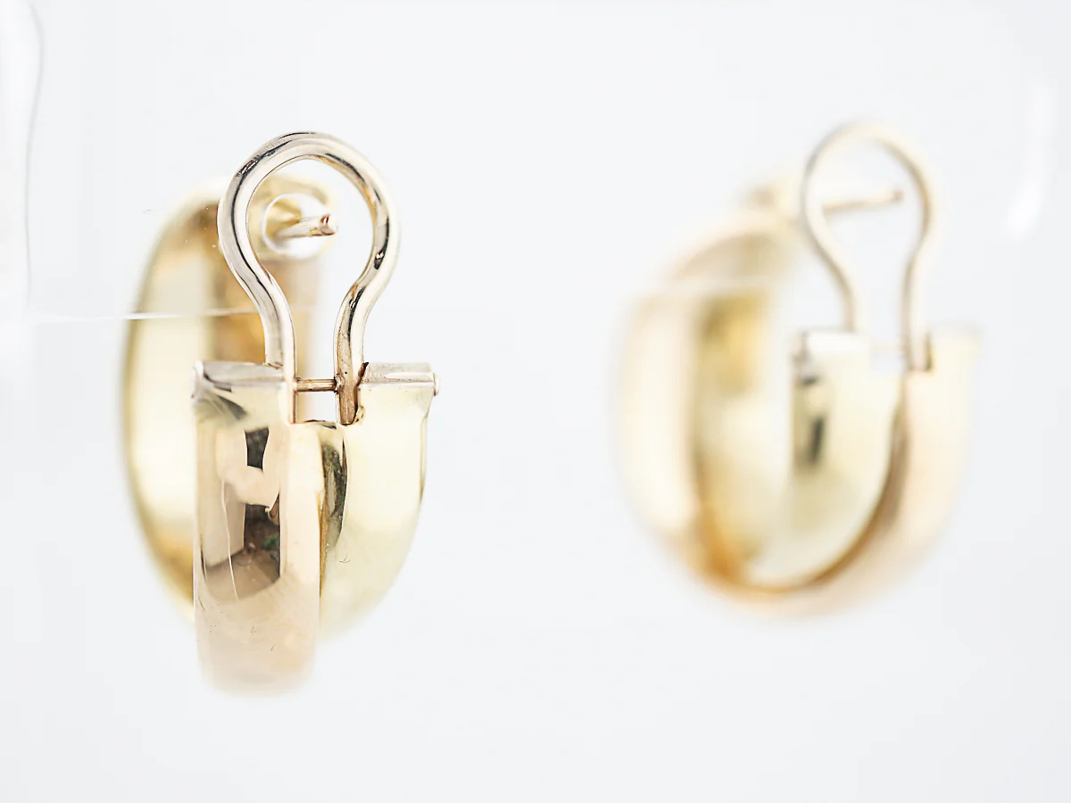 Modern Earrings in 18K Yellow Gold - Image 5