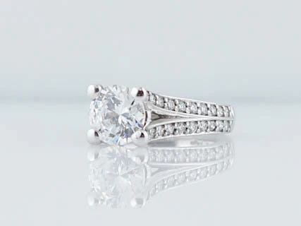 Modern A. Jaffe Split Shank Pave Diamond Ring Mounting MES017 For 1.50 Carat Round in 18K White Gold - Image 2