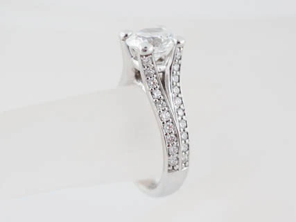 Modern A. Jaffe Split Shank Pave Diamond Ring Mounting MES017 For 1.50 Carat Round in 18K White Gold - Image 7