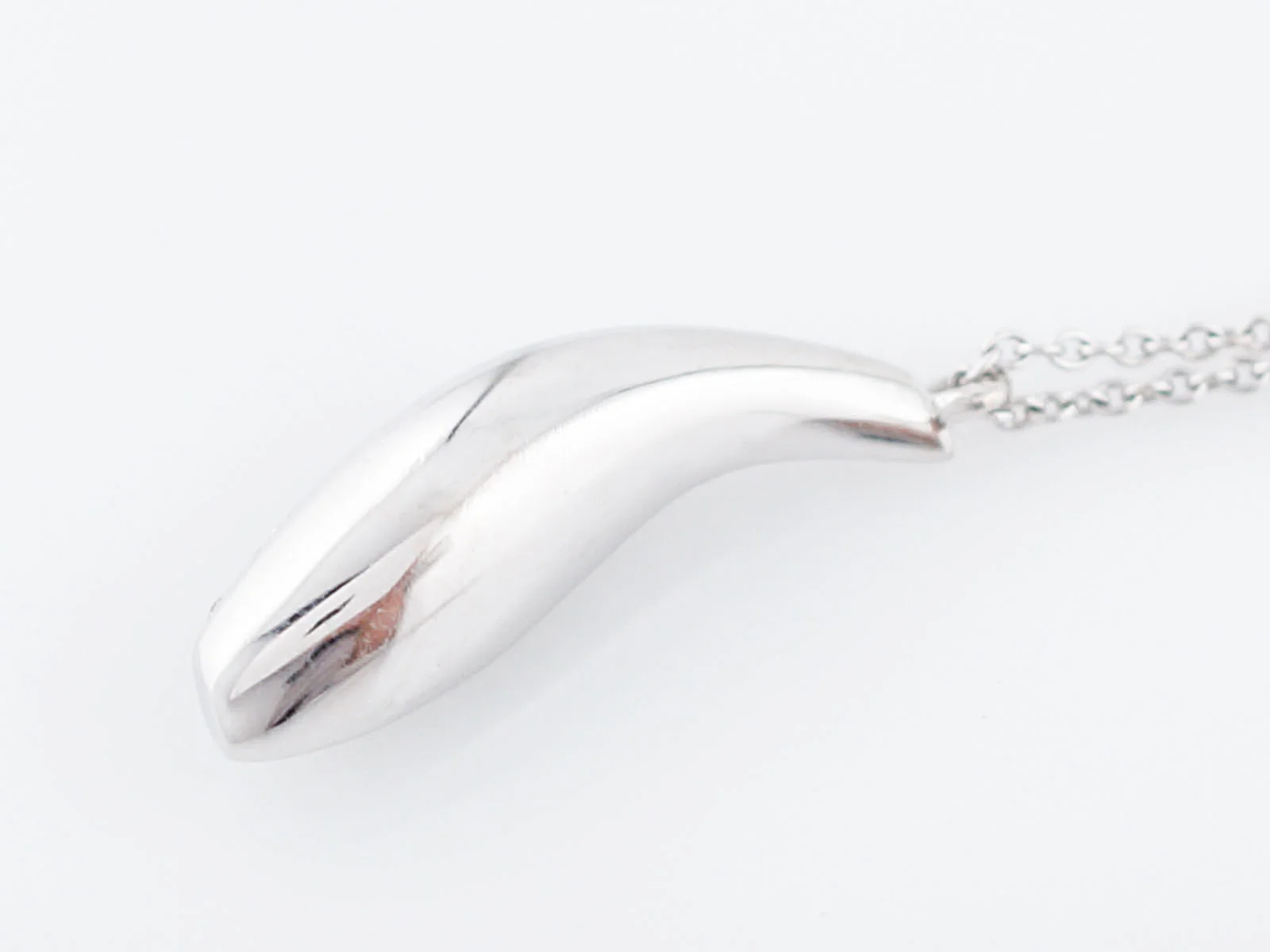 Modern Necklace Tiffany & Co .75 Round Brilliant Cut Diamonds in 18k White Gold - Image 4