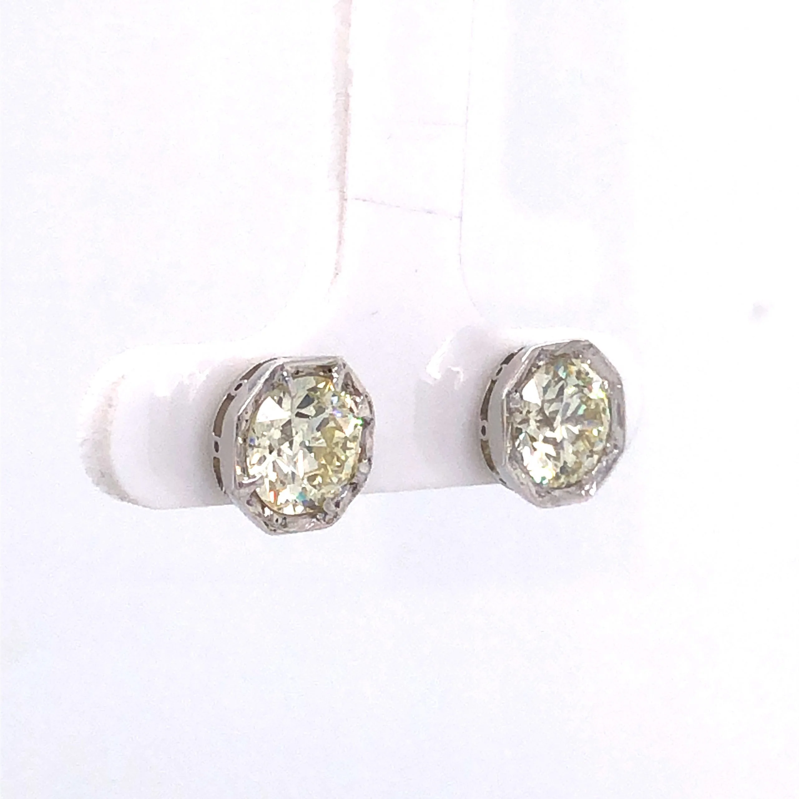 Modern Old European Cut Diamond Stud Earrings in Platinum - Image 3