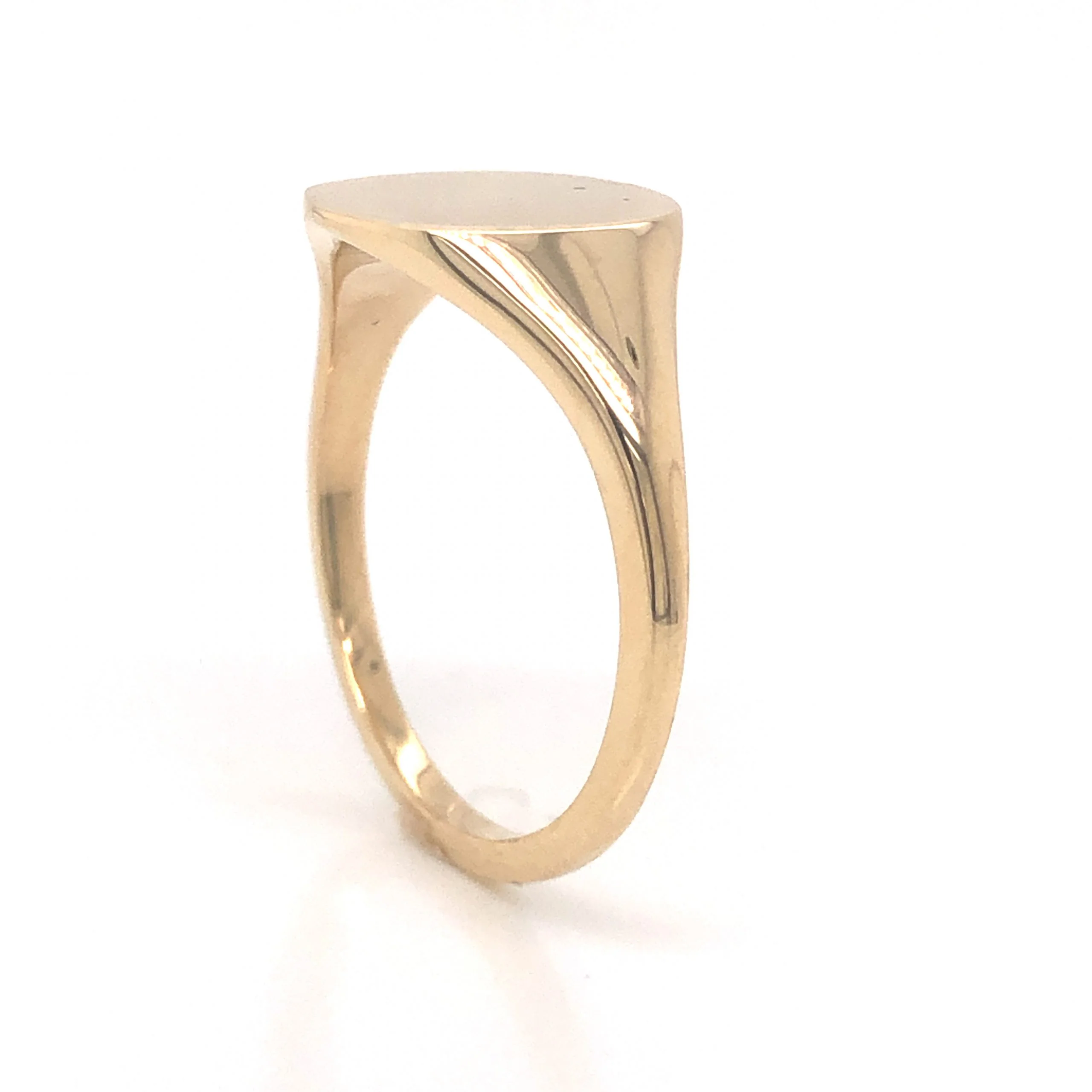 Modern Oval Signet Ring in 14k Yellow Gold - Image 4