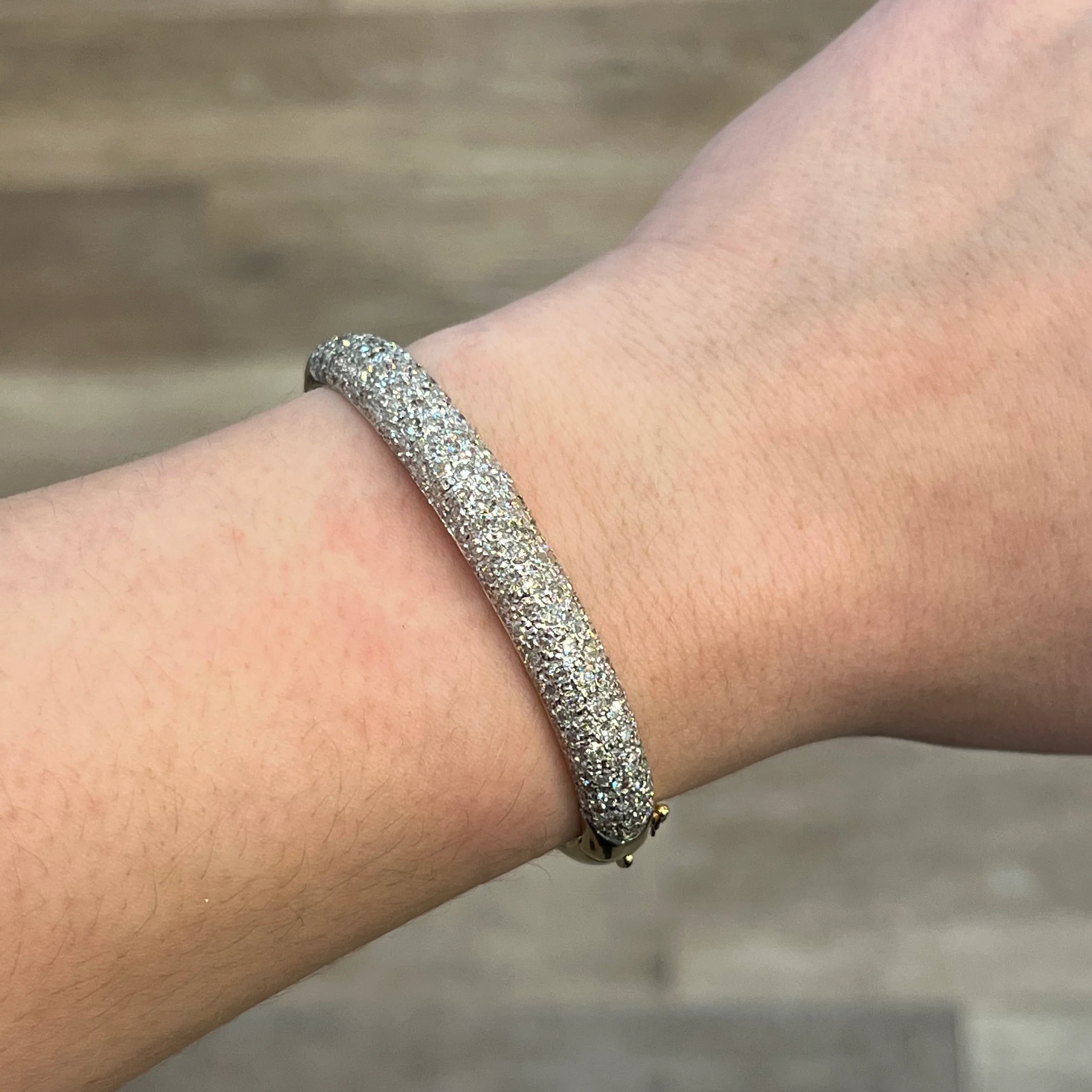 Modern Pave Diamond Bangle Bracelet in 14k Yellow Gold - Image 4