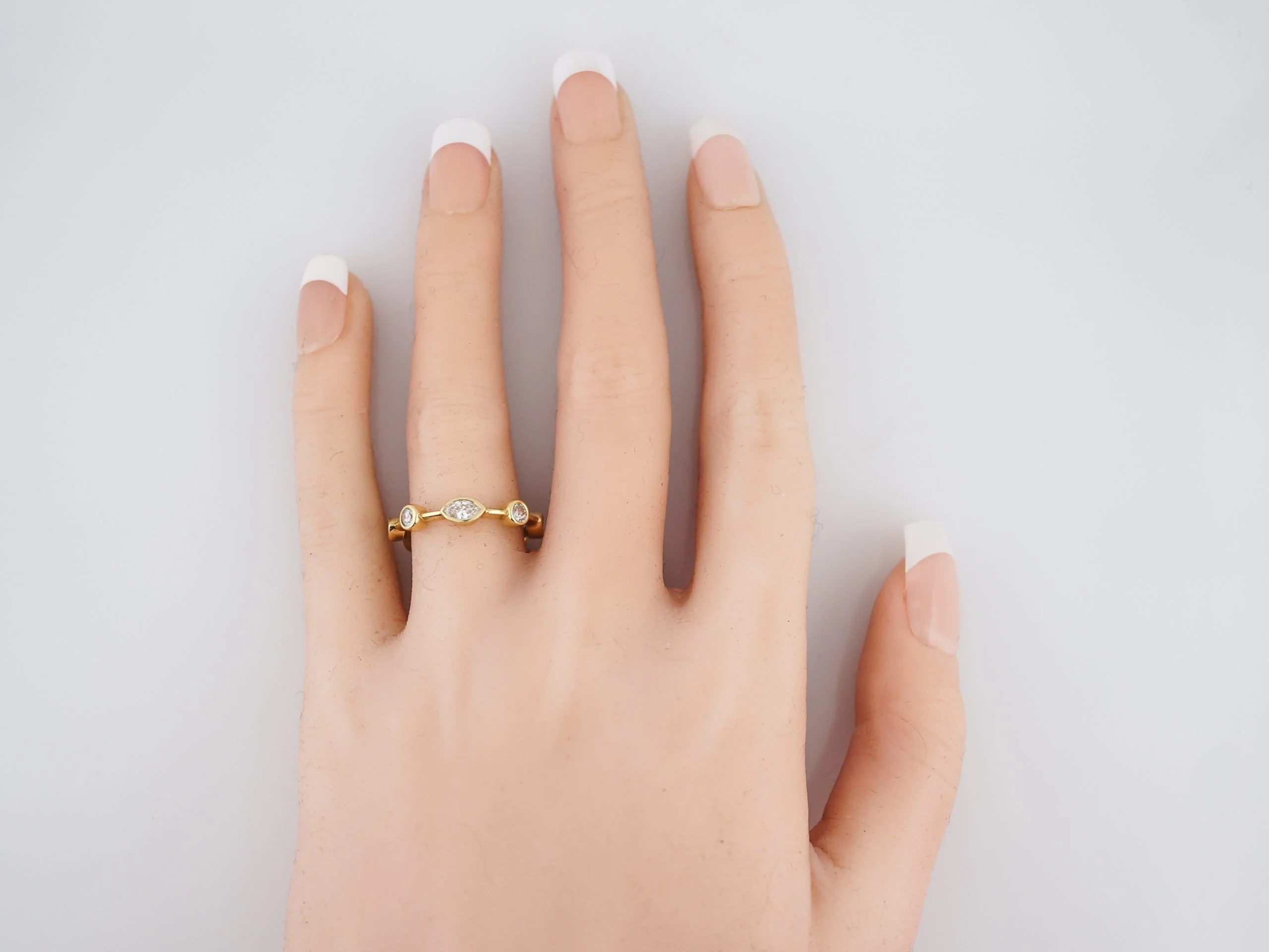 Modern Right Hand Ring 1.20 Marquis & Round Brilliant Cut Diamonds in 18k Yellow Gold - Image 4