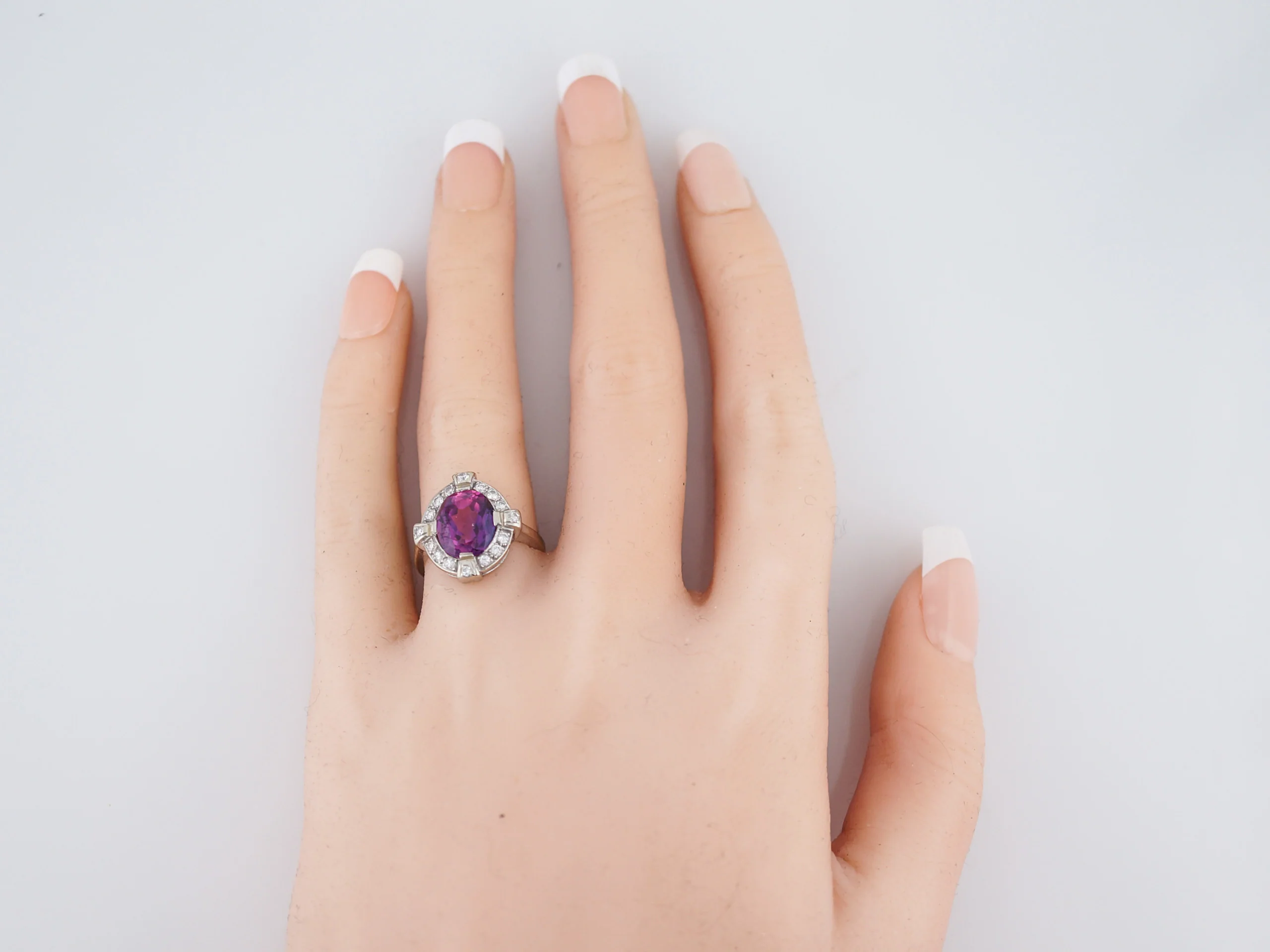 Modern Right Hand Ring 3.00 Oval Cut Pink Amethyst & .25 Round Brilliant Cut Diamonds in 14k White Gold - Image 7