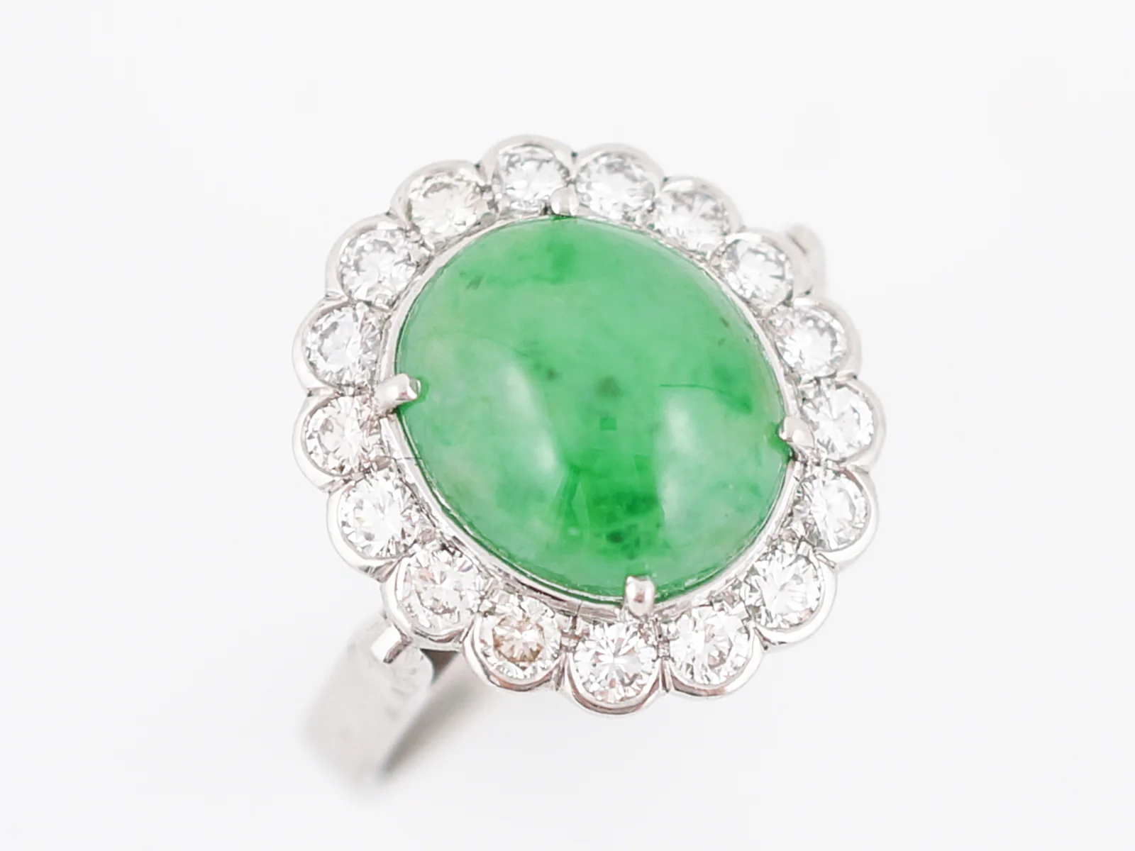 Modern Right Hand Ring GIA 3.95 Cabochon Cut Jade in Platinum - Image 4