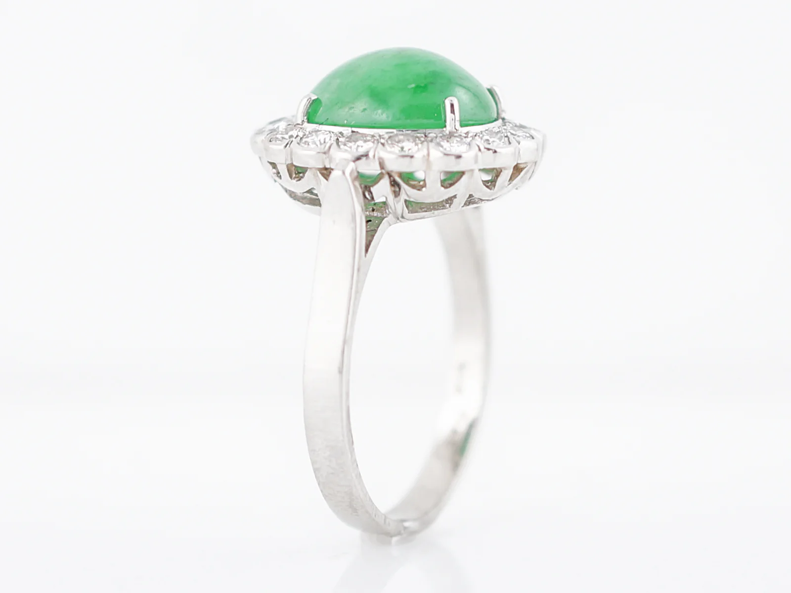 Modern Right Hand Ring GIA 3.95 Cabochon Cut Jade in Platinum - Image 5