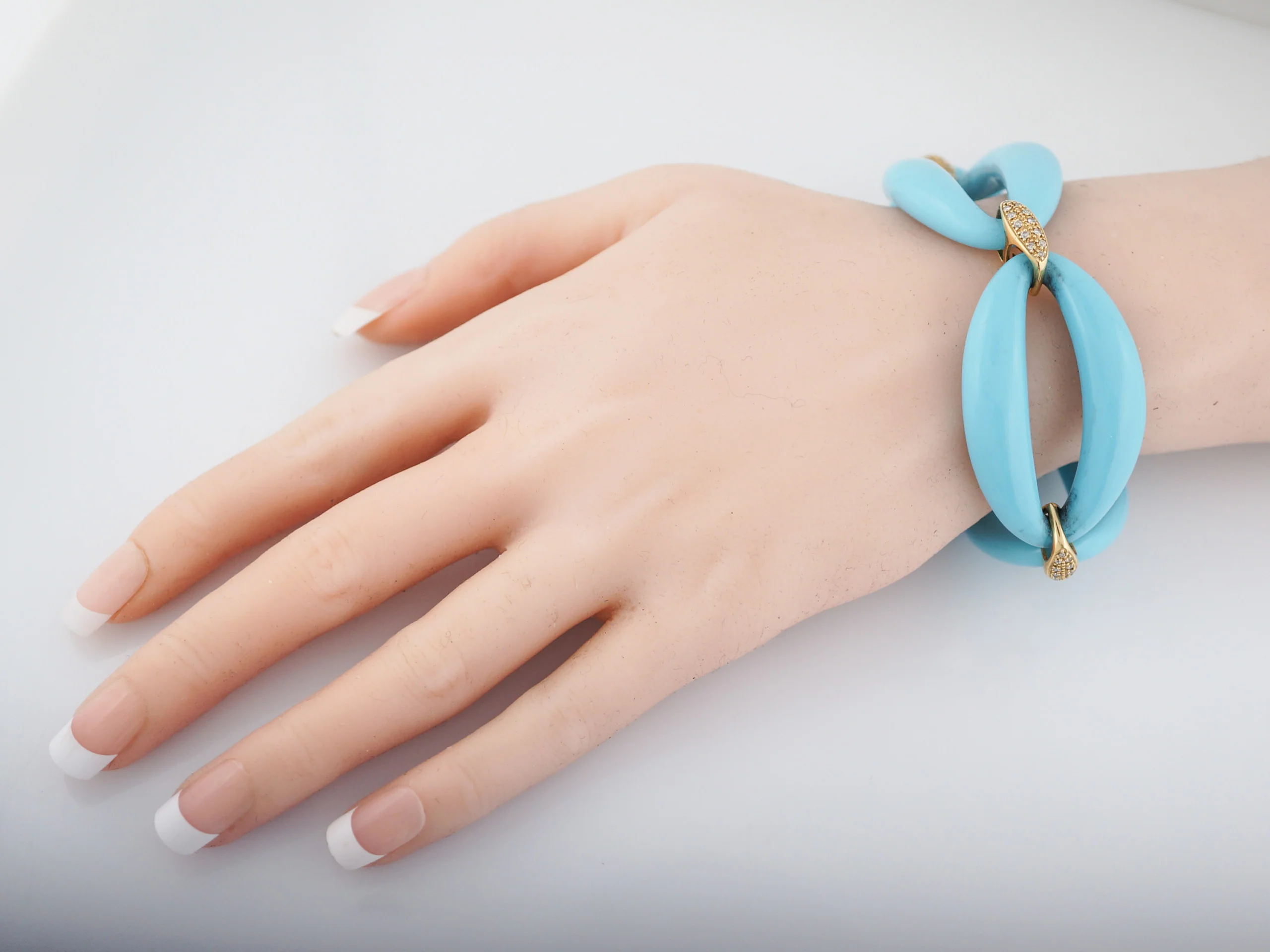 Modern Turquoise Bracelet .48 Round Brilliant Cut Diamonds in 18k Yellow Gold - Image 6