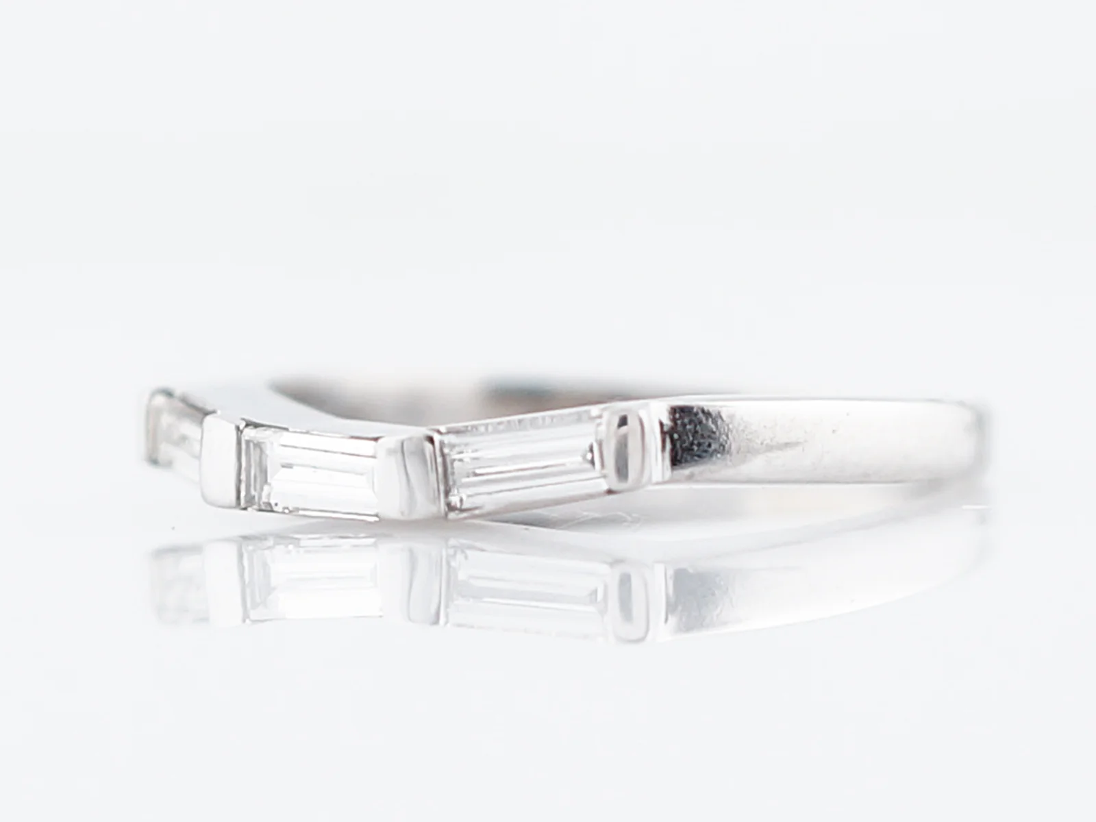 Wedding Band Modern .21 Baguette Cut Diamonds in Platinum - Image 2