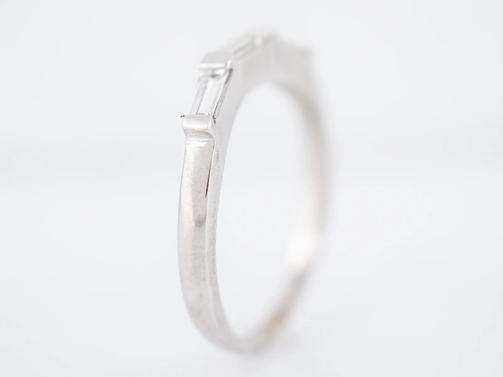 Wedding Band Modern .21 Baguette Cut Diamonds in Platinum - Image 5