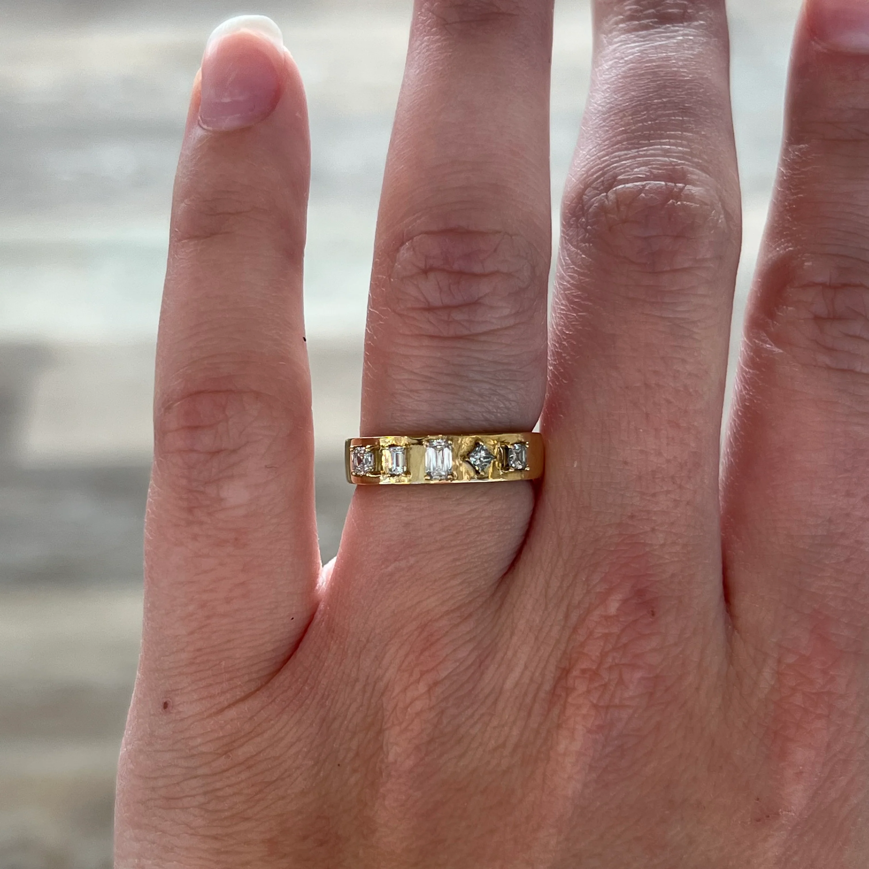 Multi-Cut Diamond Stacking Ring in 18k Yellow Gold - Image 6