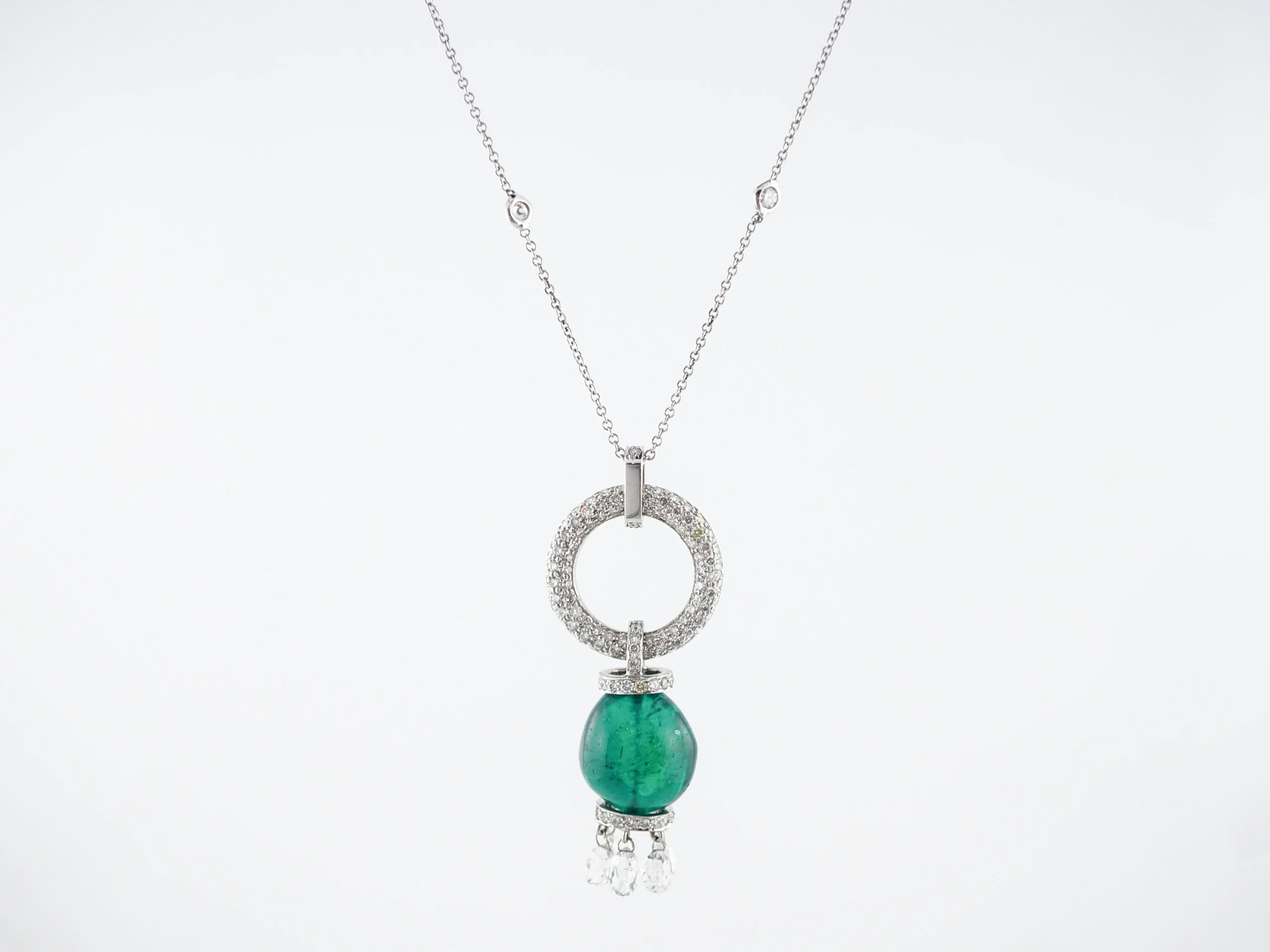 ***RTV***Necklace Modern 17.04 Emerald & 6.52 Round Brilliant Cut Diamonds in 18K White Gold