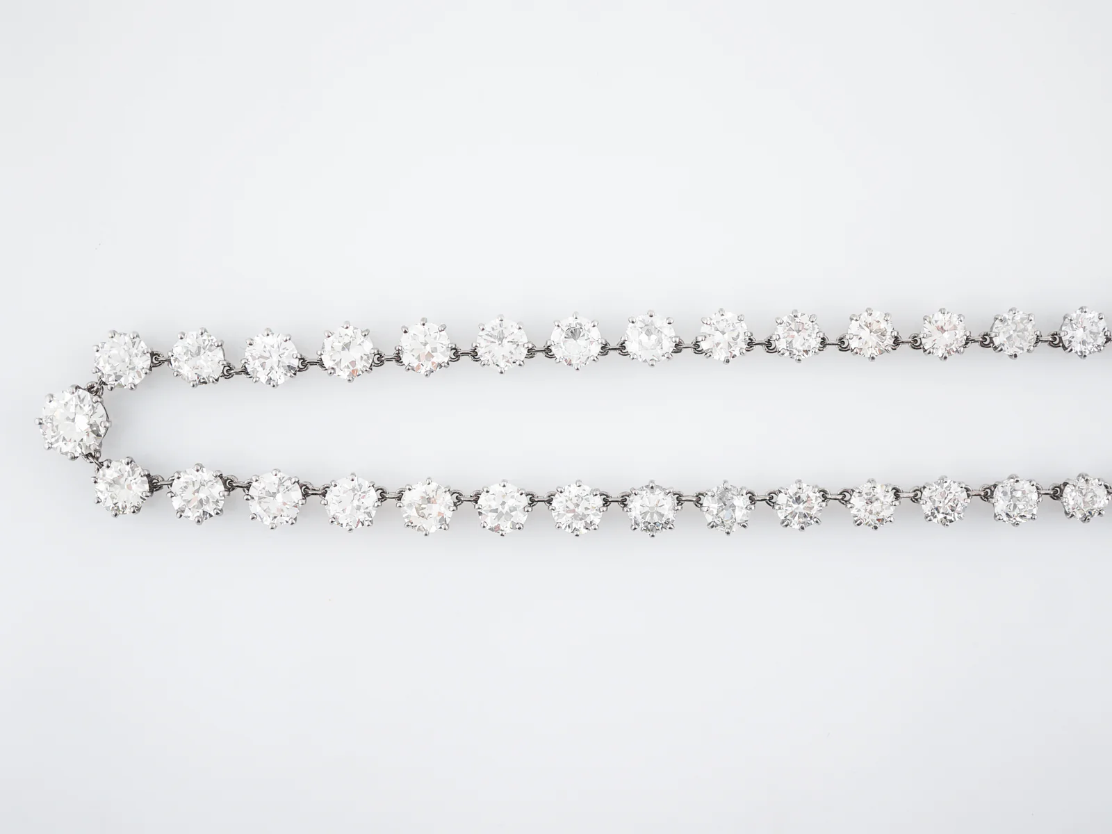 Necklace Modern 33.91 Old European Cut Diamond in Platinum - Image 3