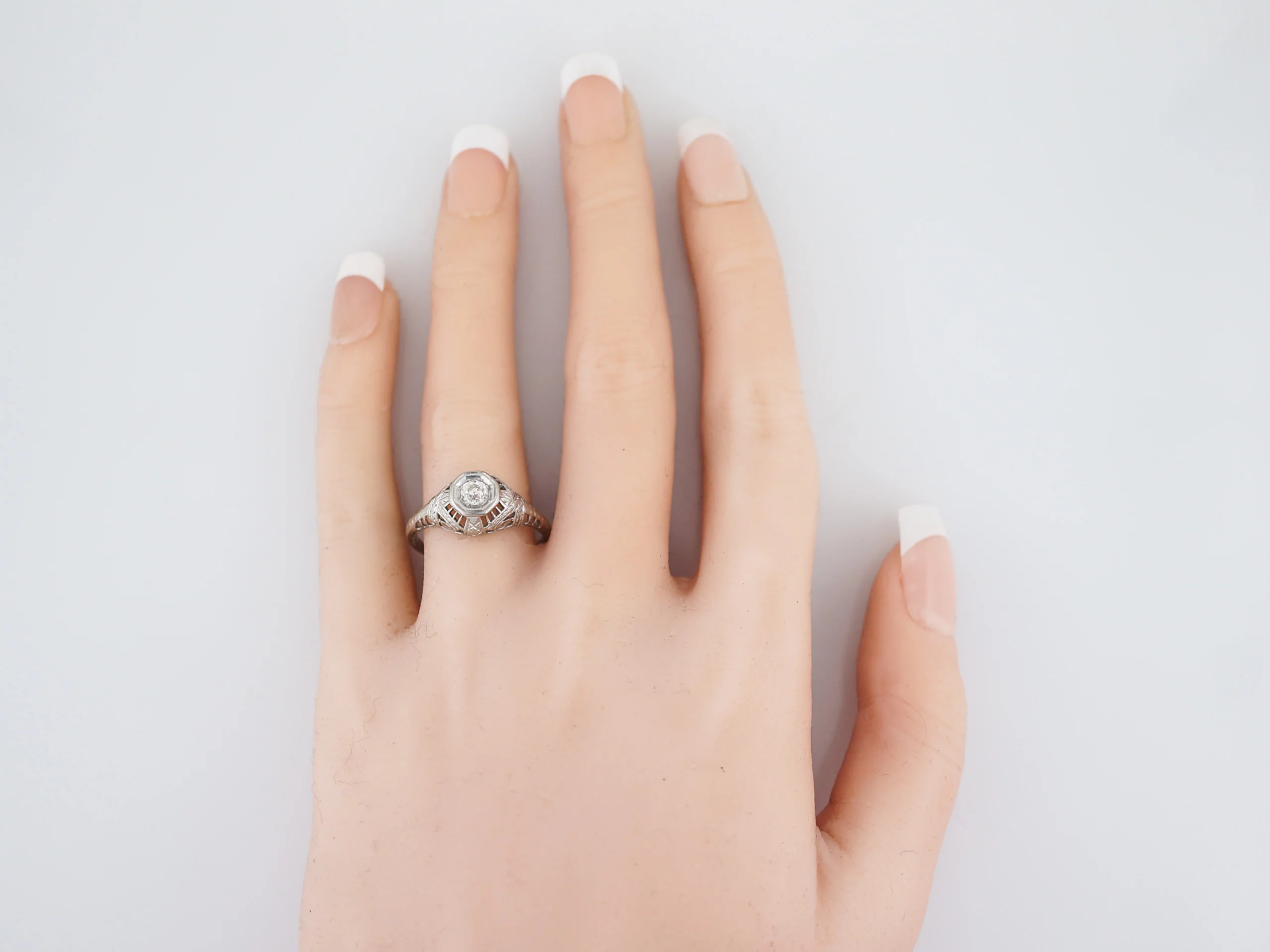 Old Mine Cut Diamond Ring Art Deco Filigree in 18k - Image 7