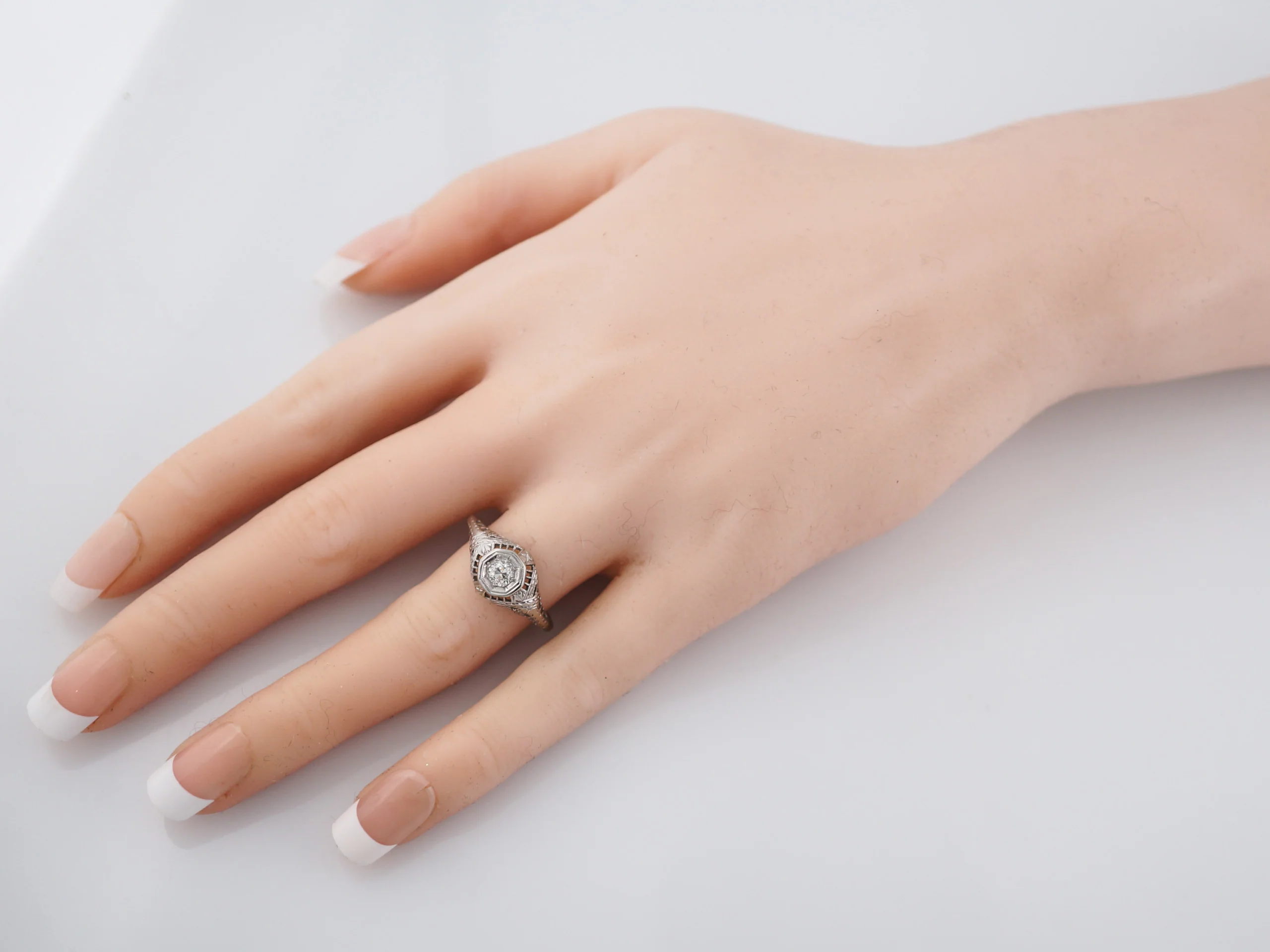 Old Mine Cut Diamond Ring Art Deco Filigree in 18k - Image 8
