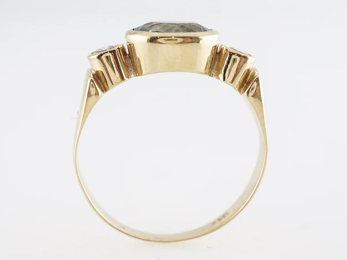 Oval Cut Aquamarine & Diamond Ring in 18k Yellow Gold - Image 4