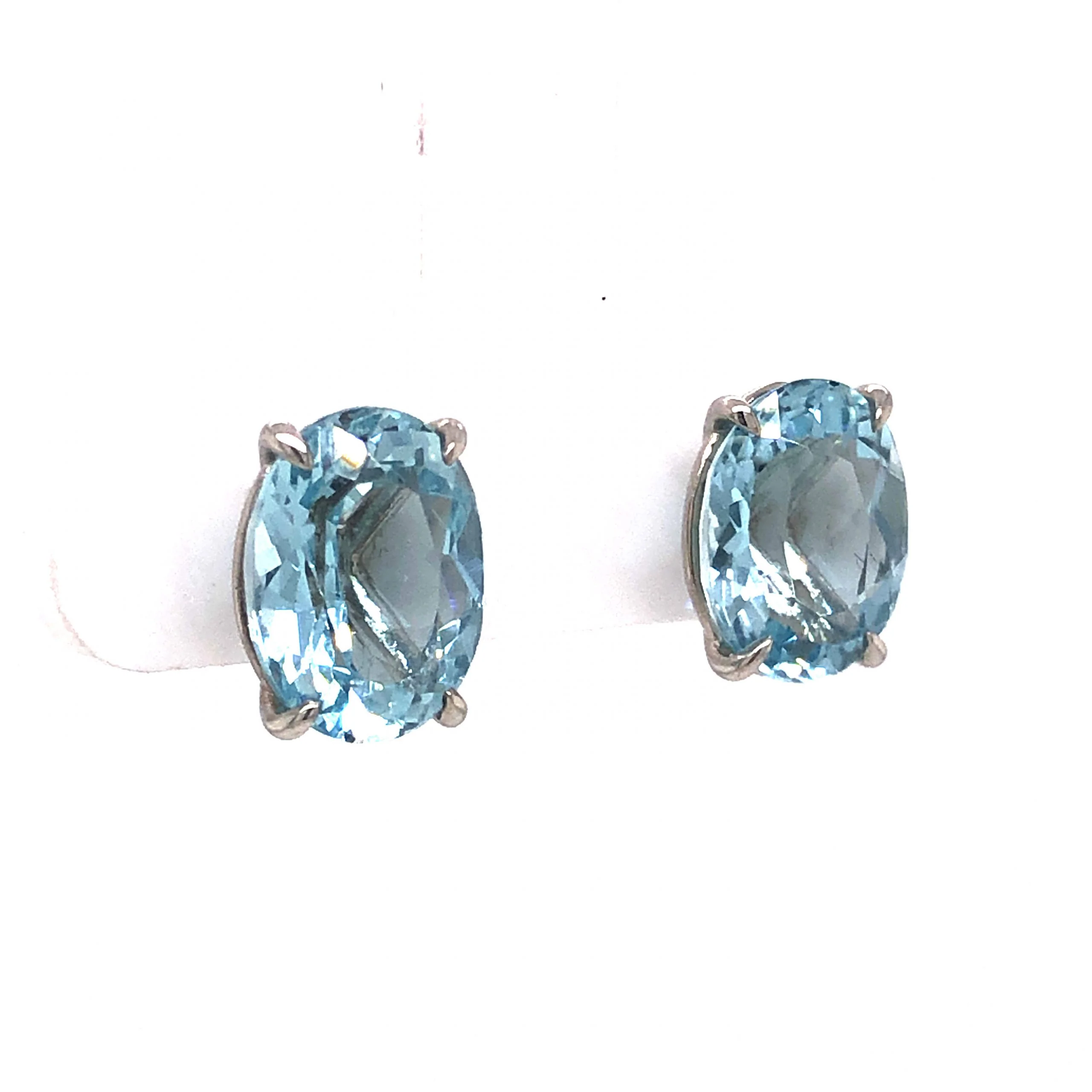 Oval Cut Aquamarine Stud Earrings in Platinum - Image 3