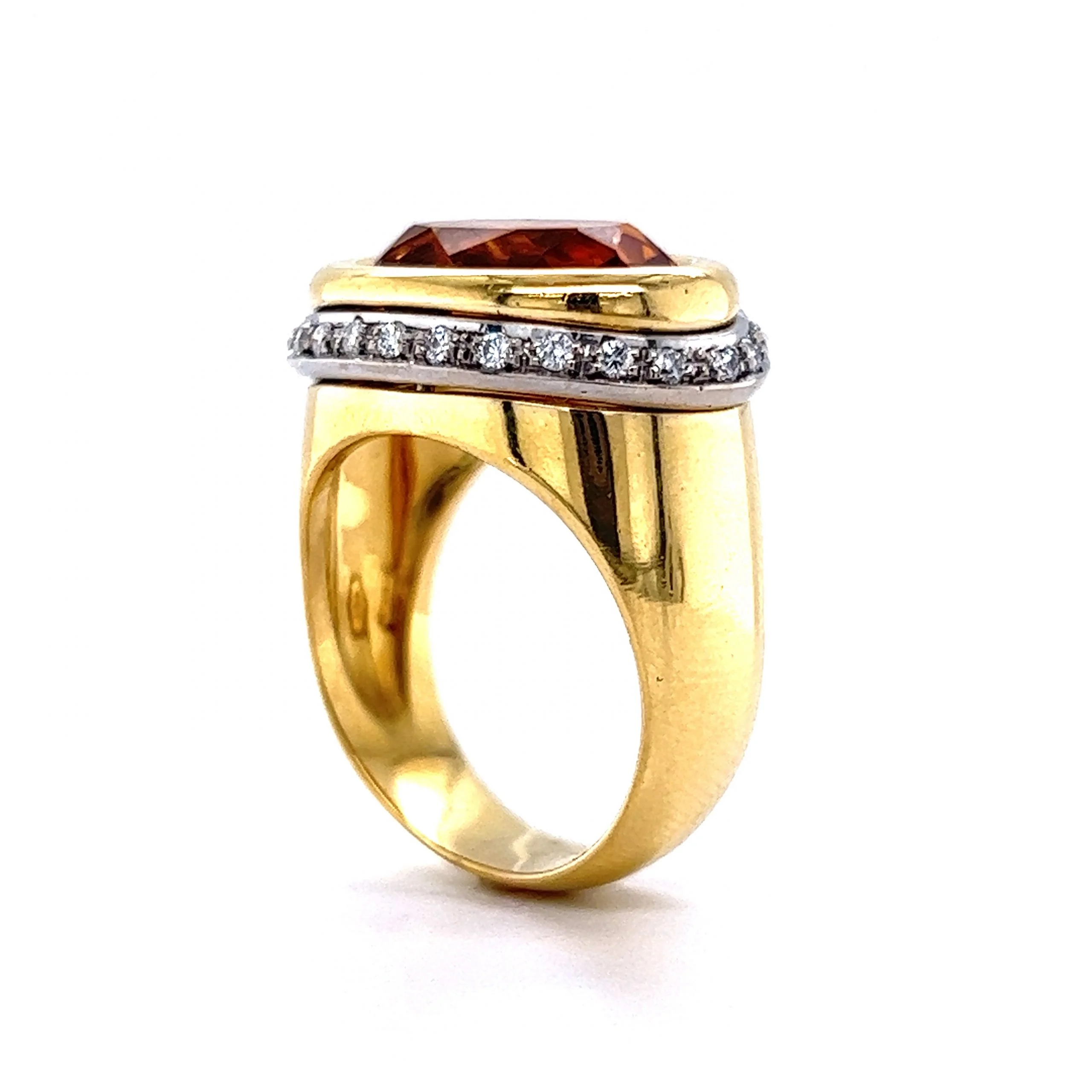 Oval Cut Citrine & Diamond Cocktail Ring in 18k Yellow Gold - Image 4