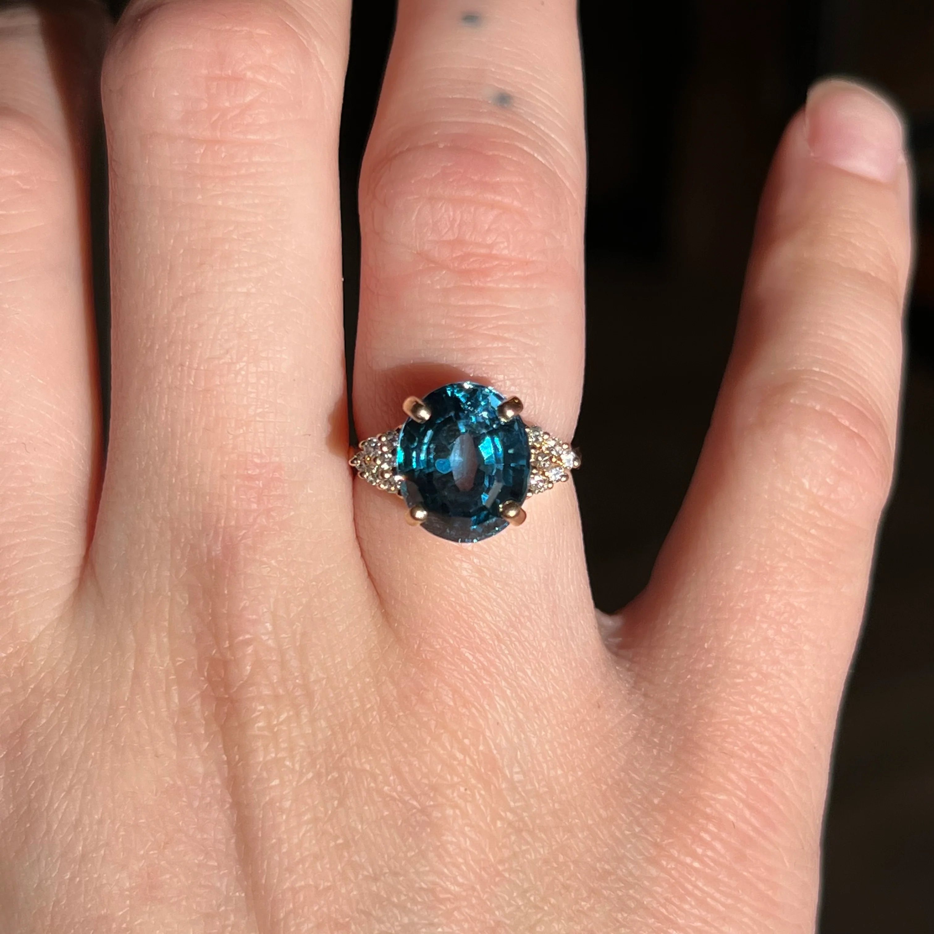 Oval Cut London Blue Topaz & Diamond Ring in 14k Yellow Gold - Image 6