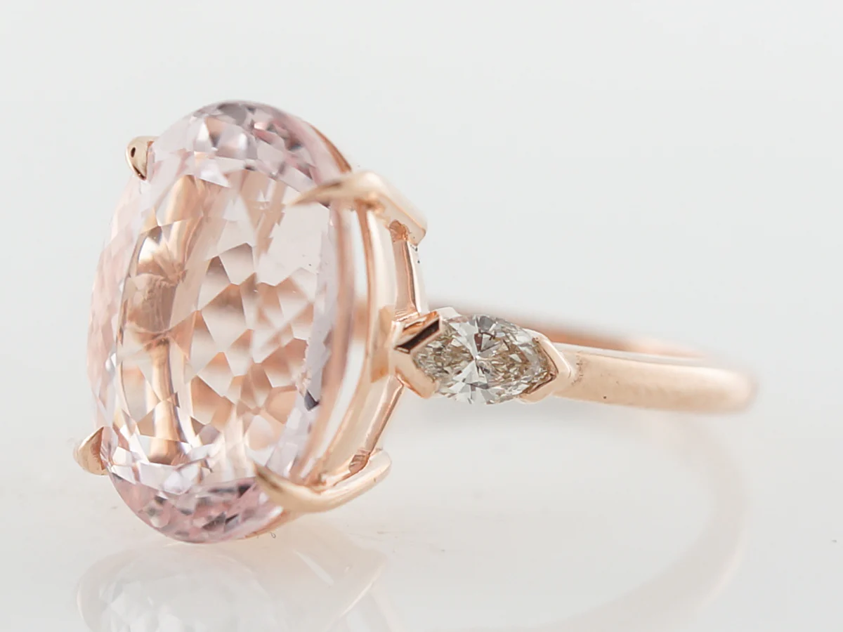 Oval Cut Morganite Cocktail Ring in Rose Gold - Image 2