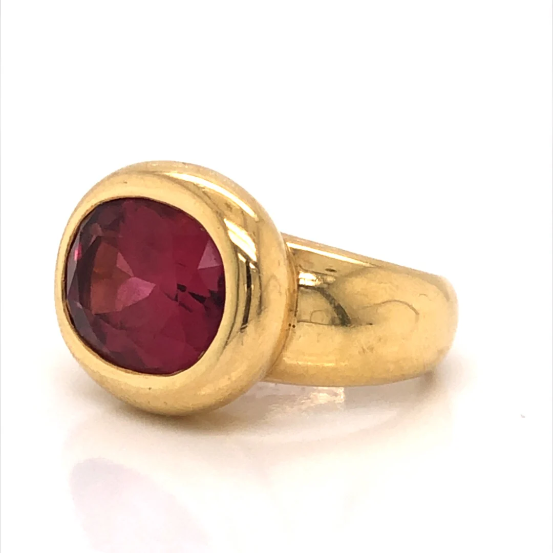 Oval Cut Pink Tourmaline Cocktail Ring in 18k Yellow Gold - Image 2