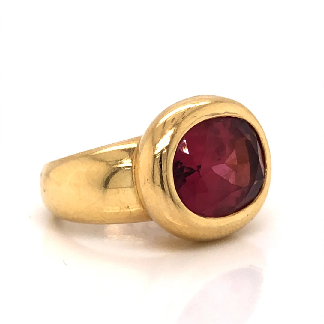 Oval Cut Pink Tourmaline Cocktail Ring in 18k Yellow Gold - Image 3