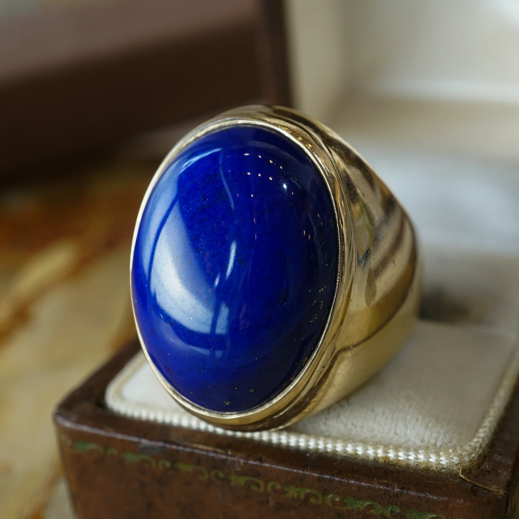 Oval Lapis Lazuli Cocktail Ring in 14k Yellow Gold - Image 5