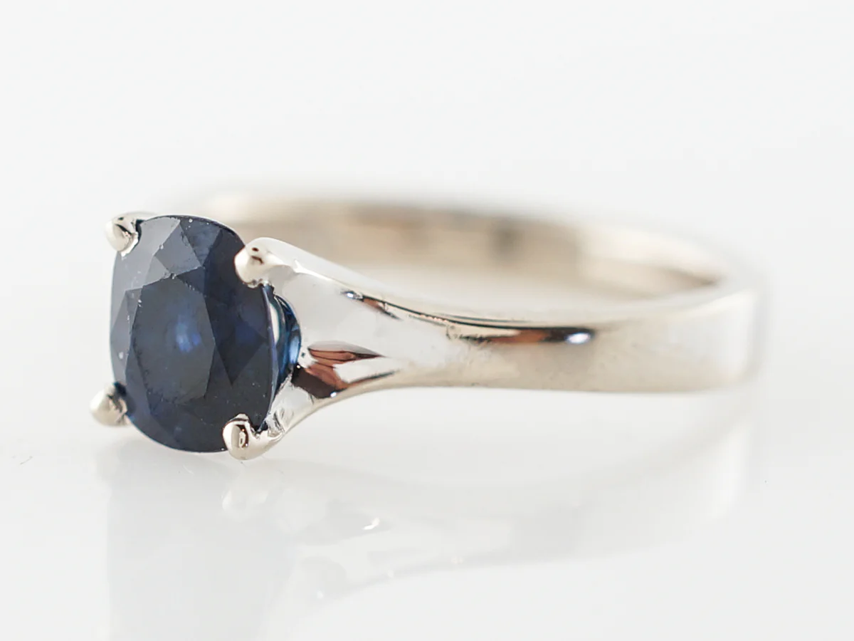 Oval Sapphire Solitaire Engagement Ring in White Gold - Image 2