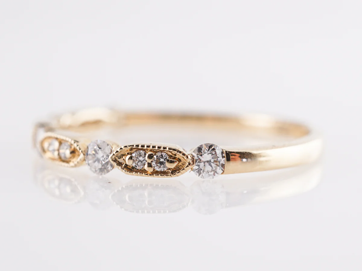 Oval Station Diamond Wedding Band 14k Yellow Gold - Image 2