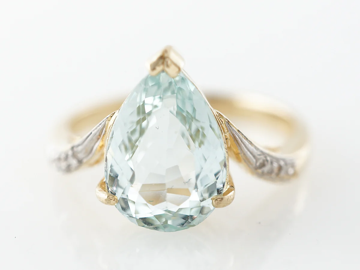 Pear Cut Aquamarine & Diamond Ring in Yellow Gold