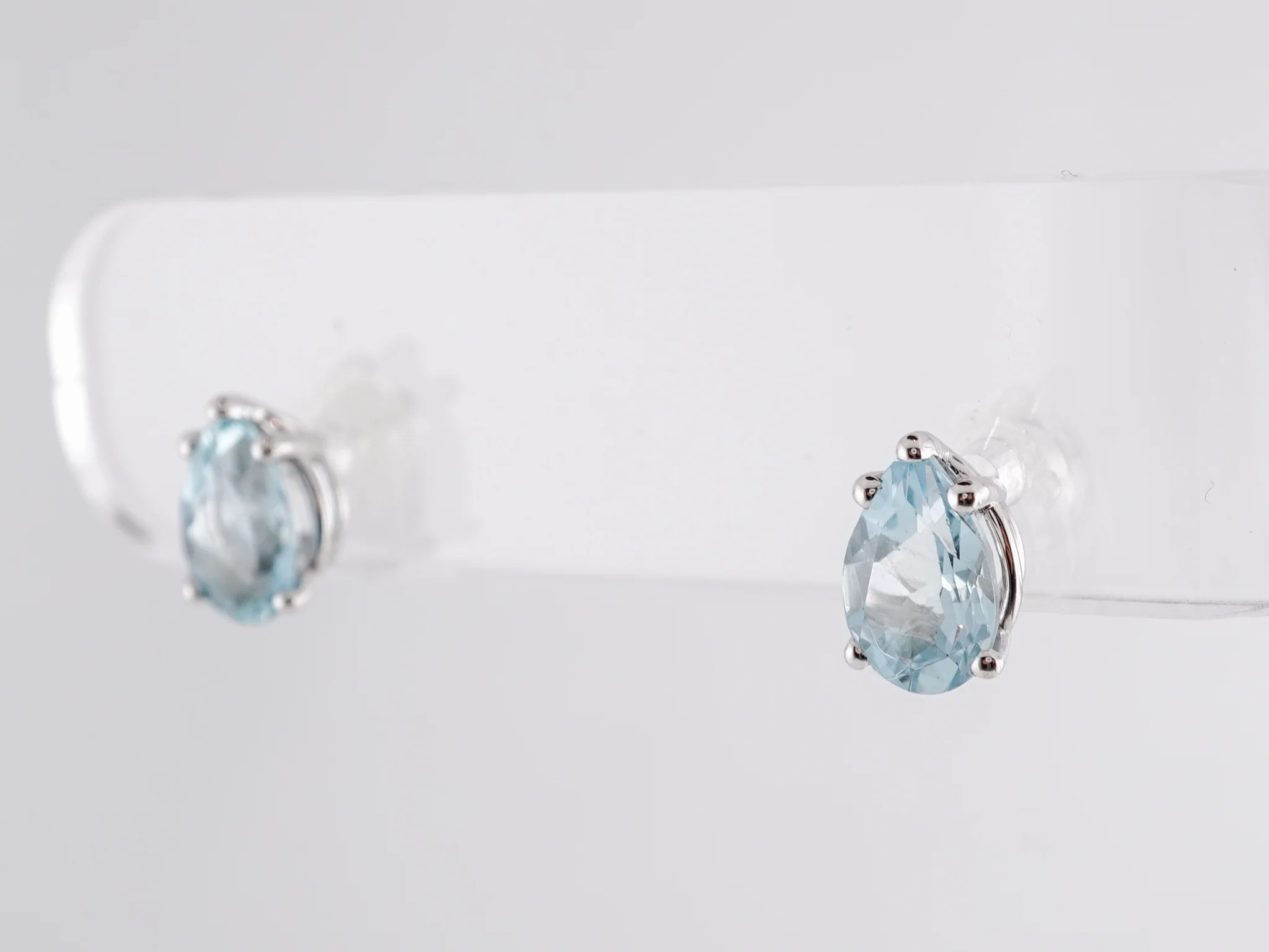 Pear Cut Aquamarine Stud Earrings in 14k White Gold - Image 4
