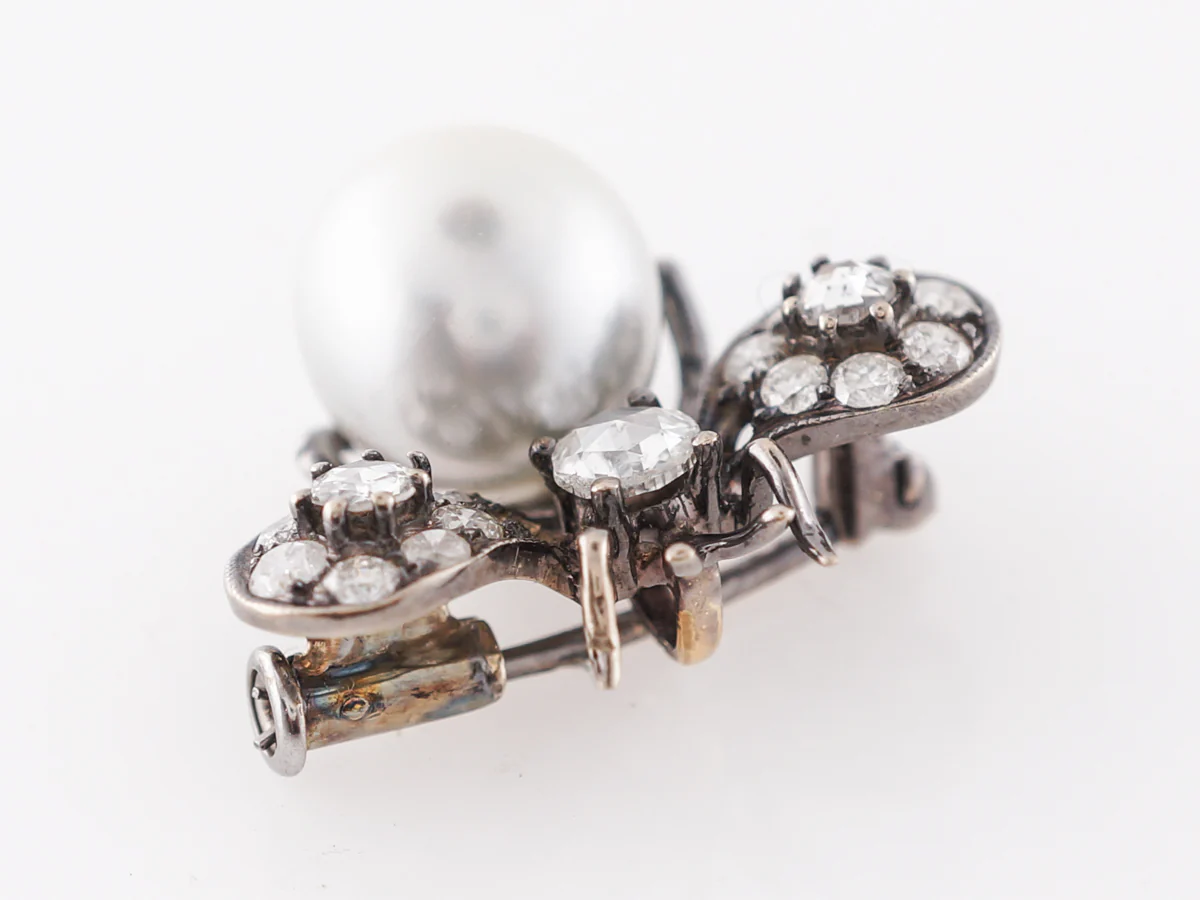 Pearl & Diamond Bee Pin in White Gold - Image 3
