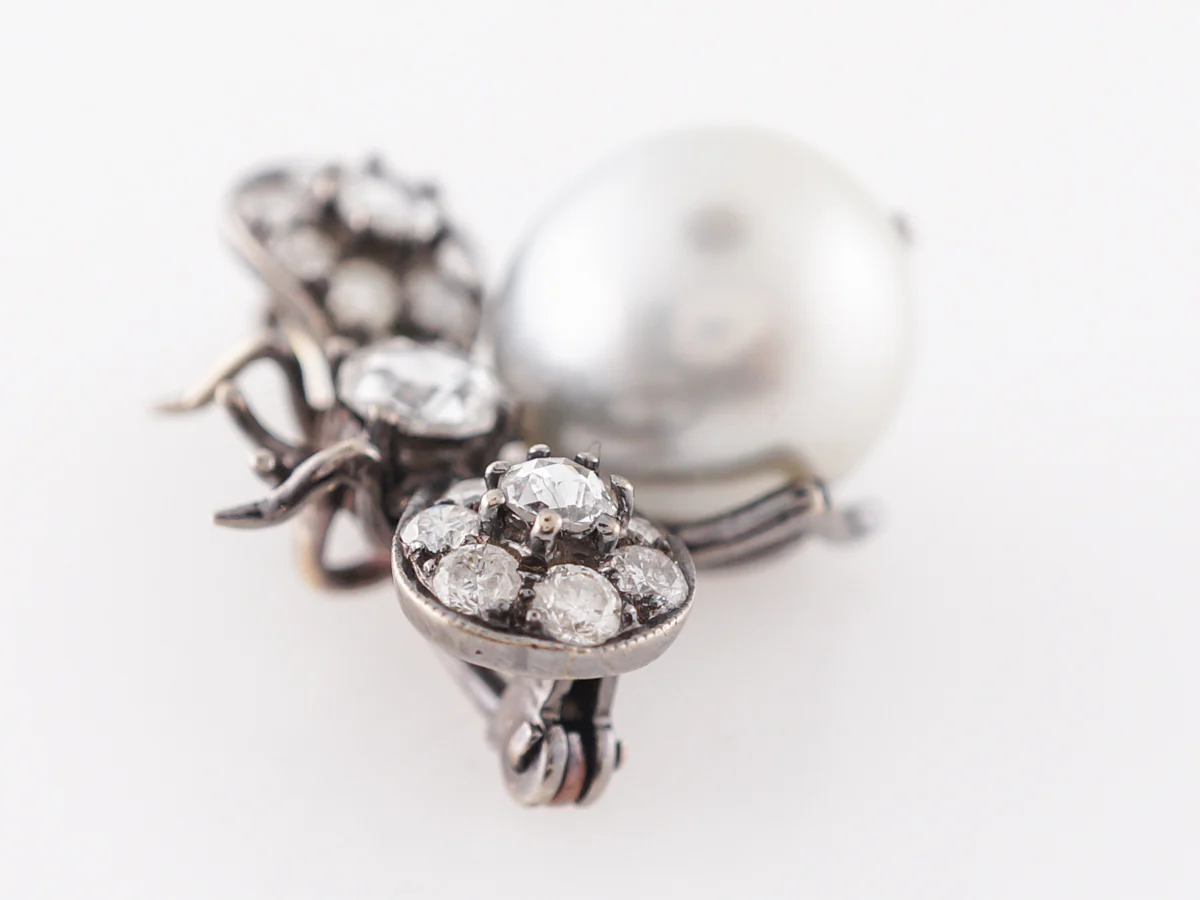 Pearl & Diamond Bee Pin in White Gold - Image 2