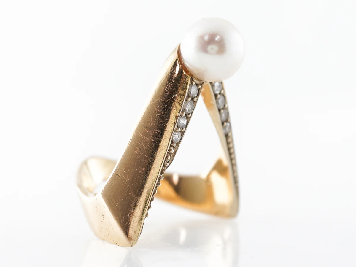 Pearl & Diamond Ring in Yellow Gold - Image 3