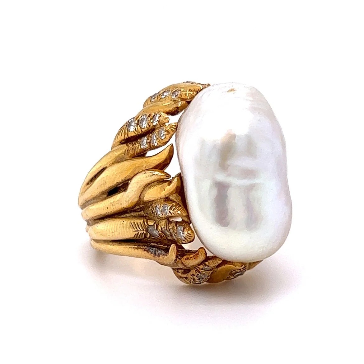 Vintage Mid-Century Pearl & Diamond Cocktail Ring in 18k Yellow Gold - Image 3