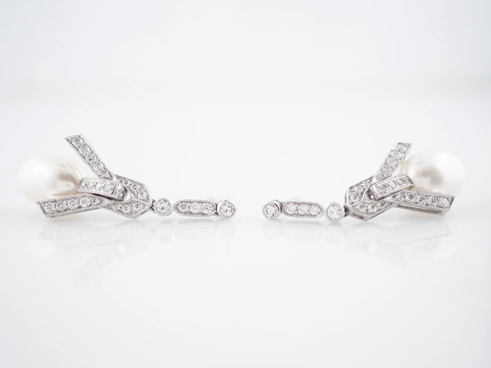 Pearl Earrings Modern .94 Round Brilliant Cut Diamond in Platinum - Image 5