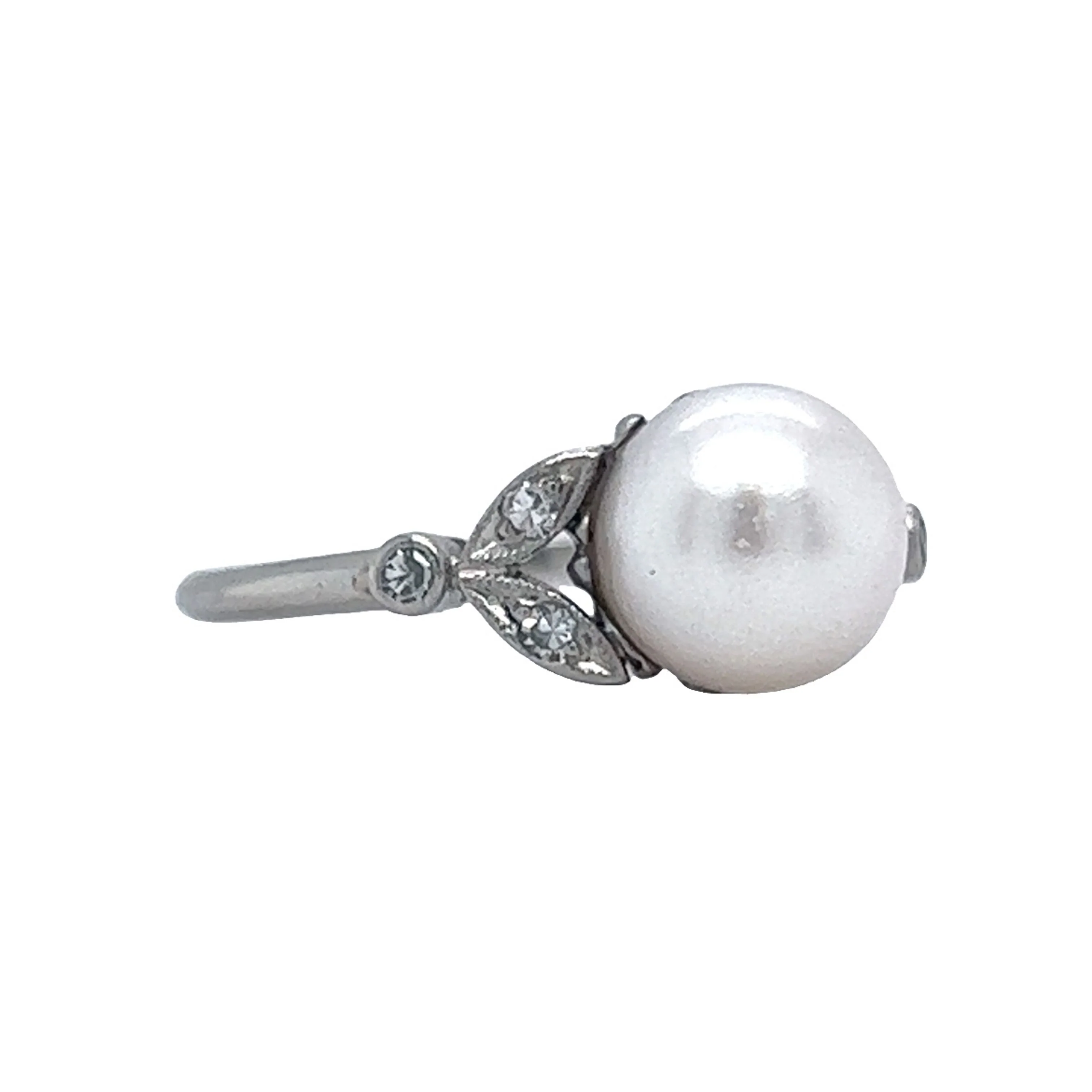Vintage Art Deco Pearl & Diamond Ring in Platinum - Image 3