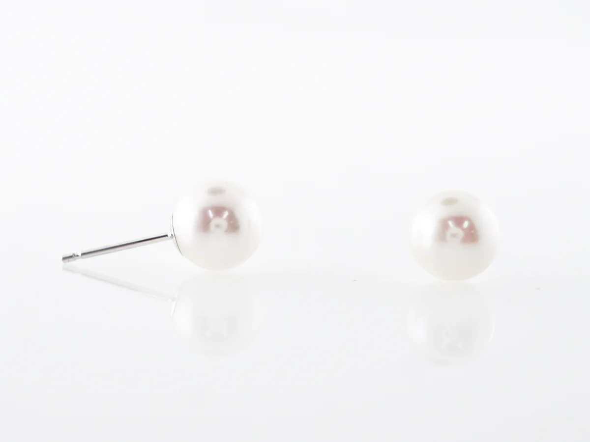 Pearl Stud Earrings in 14k White Gold
