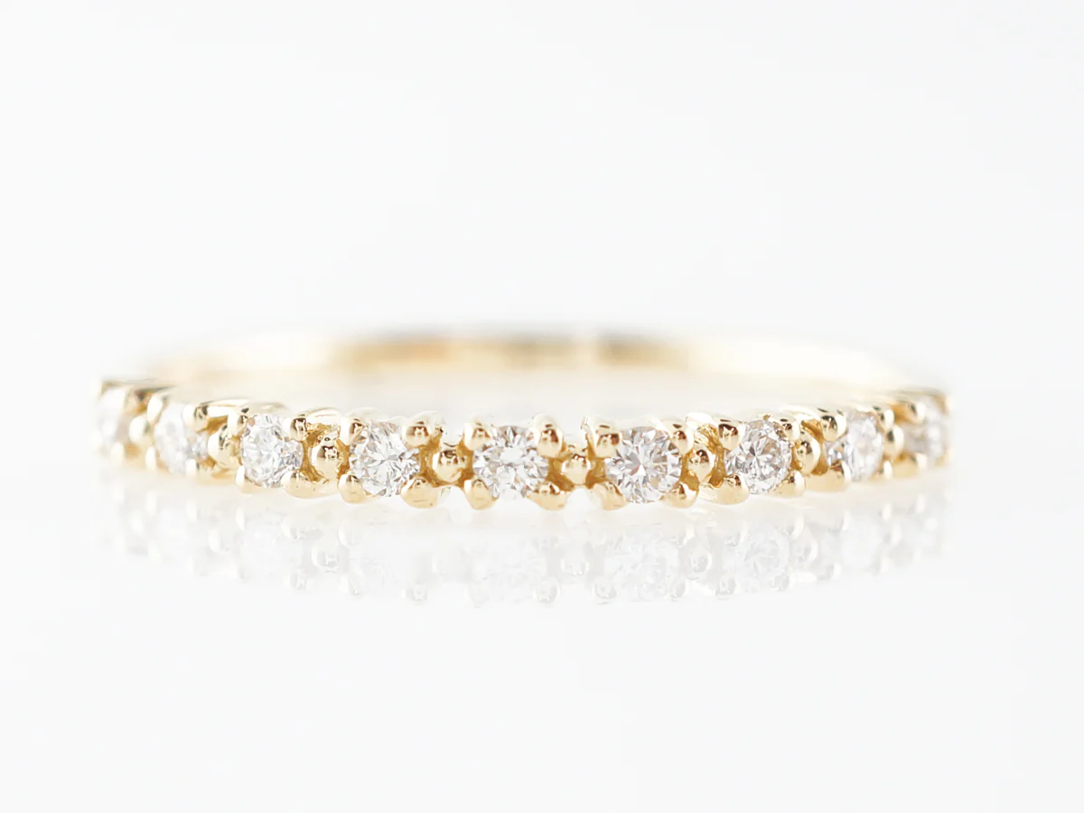 Prong Set Diamond Wedding Band in 18k Yellow Gold