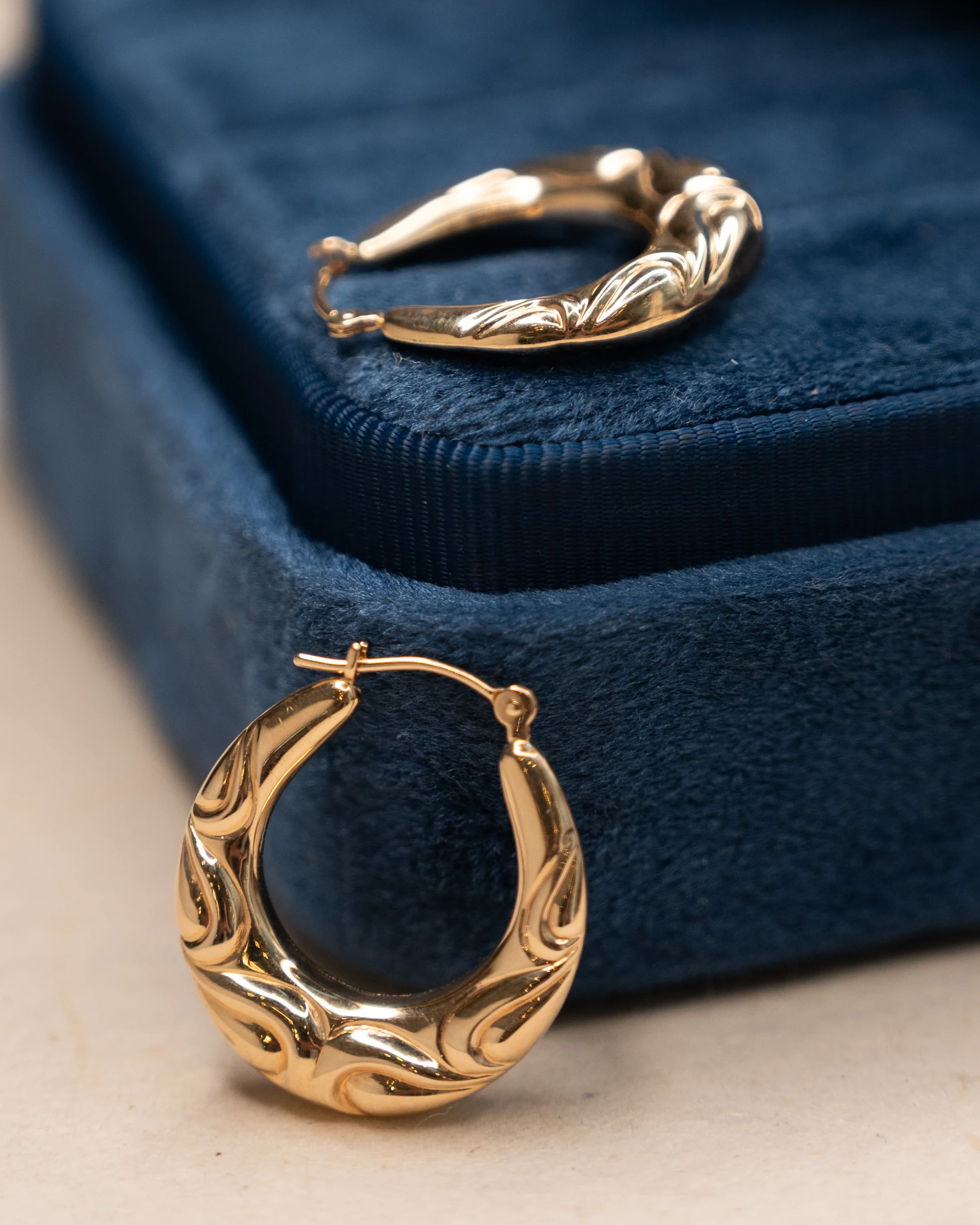 Puffy Filigree Engraved Hoop Earrings 14k Yellow Gold - Image 5