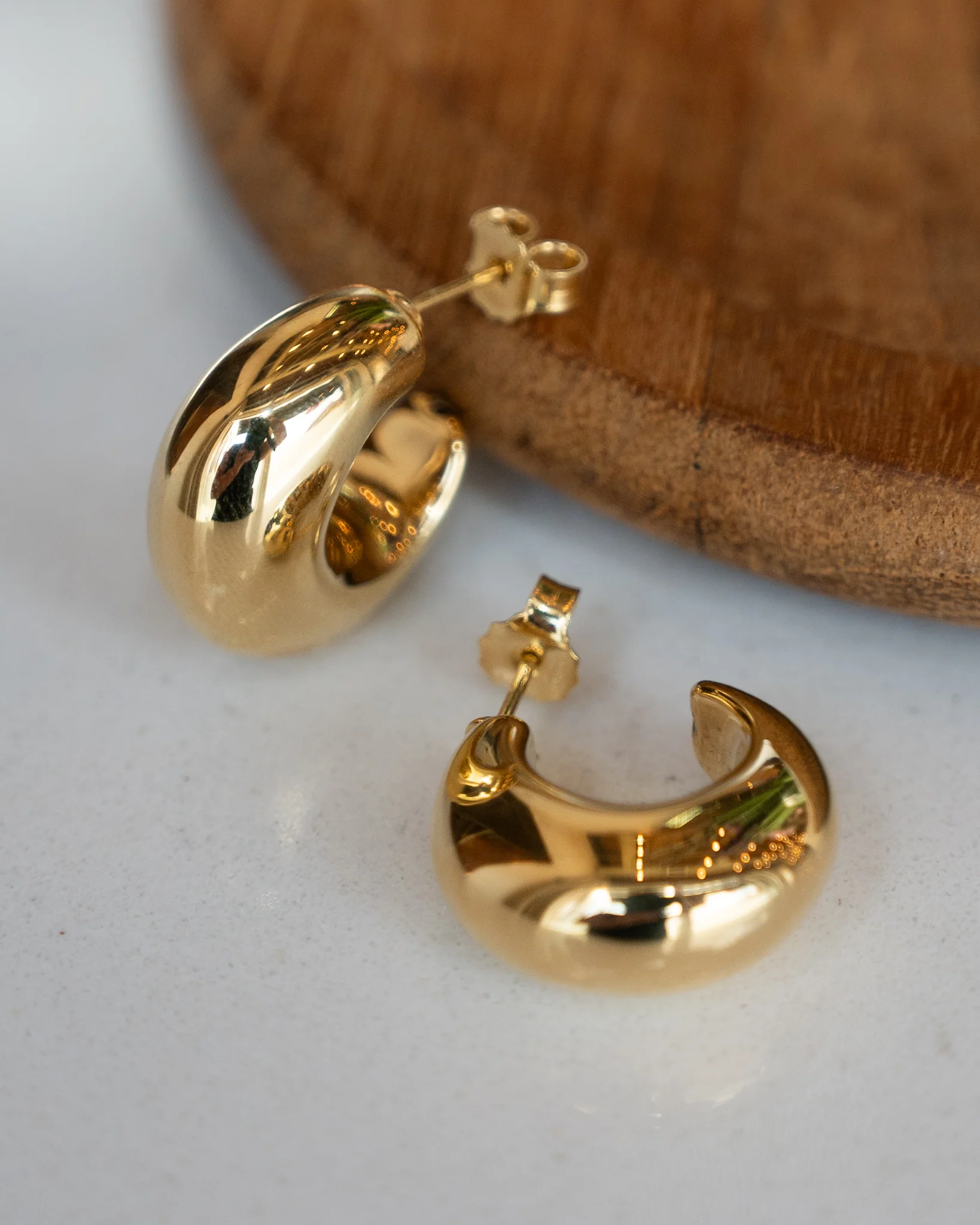 Puffy J Hoop Earrings in 14k Yellow Gold - Image 4