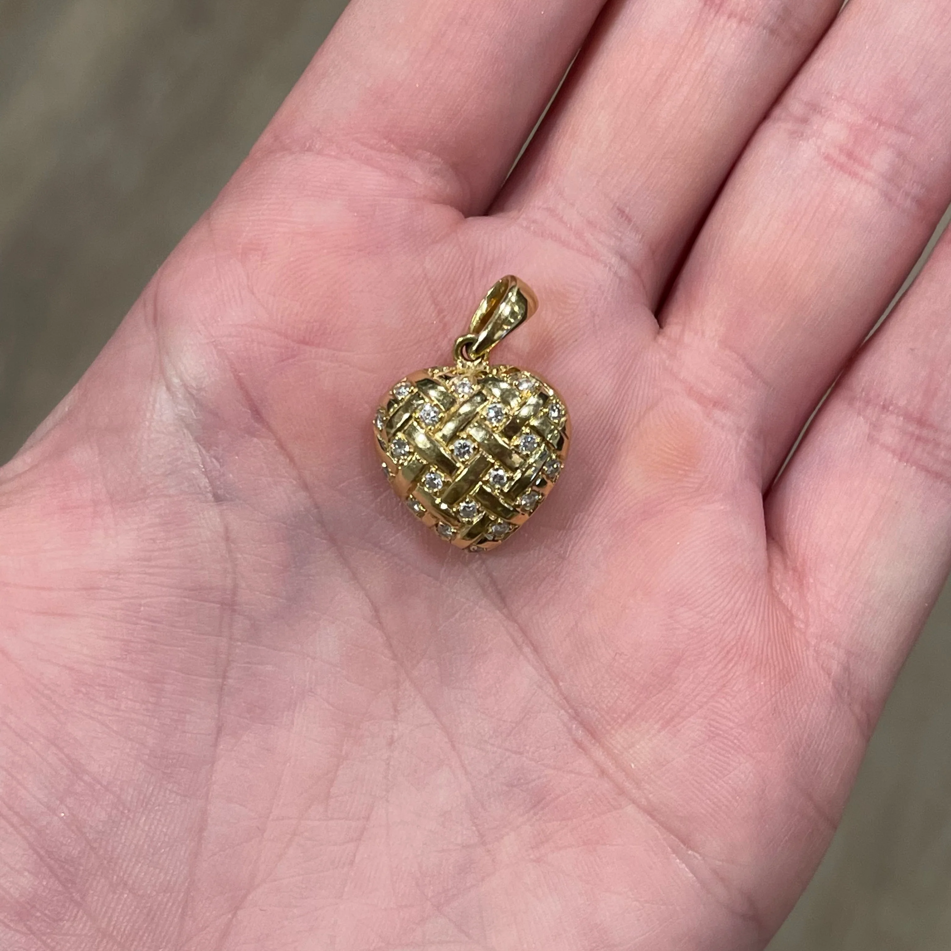 Puffy Woven Diamond Heart Pendant in 18k Yellow Gold - Image 4